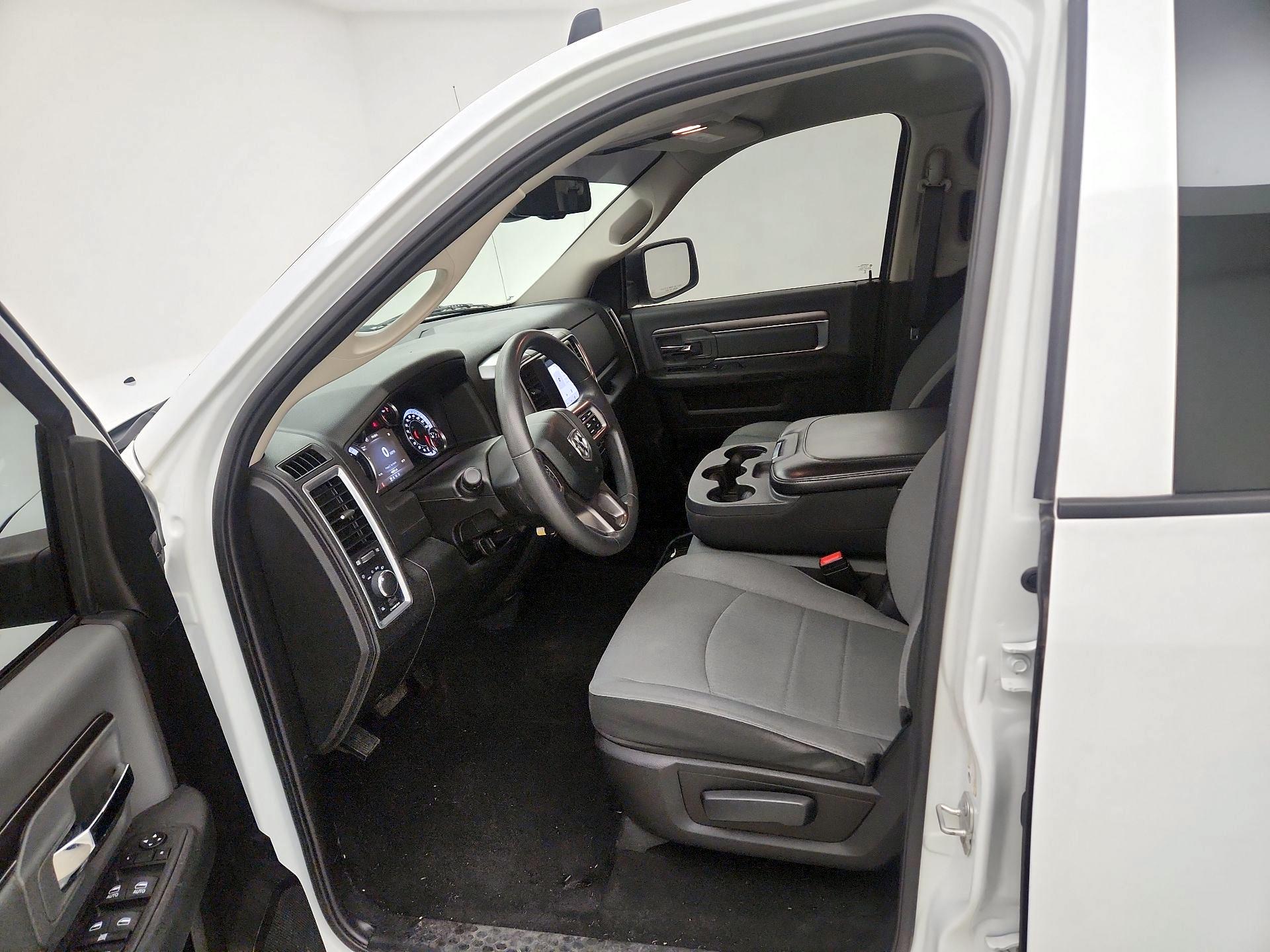 Thumbnail: 2023 RAM 1500 Classic - 11