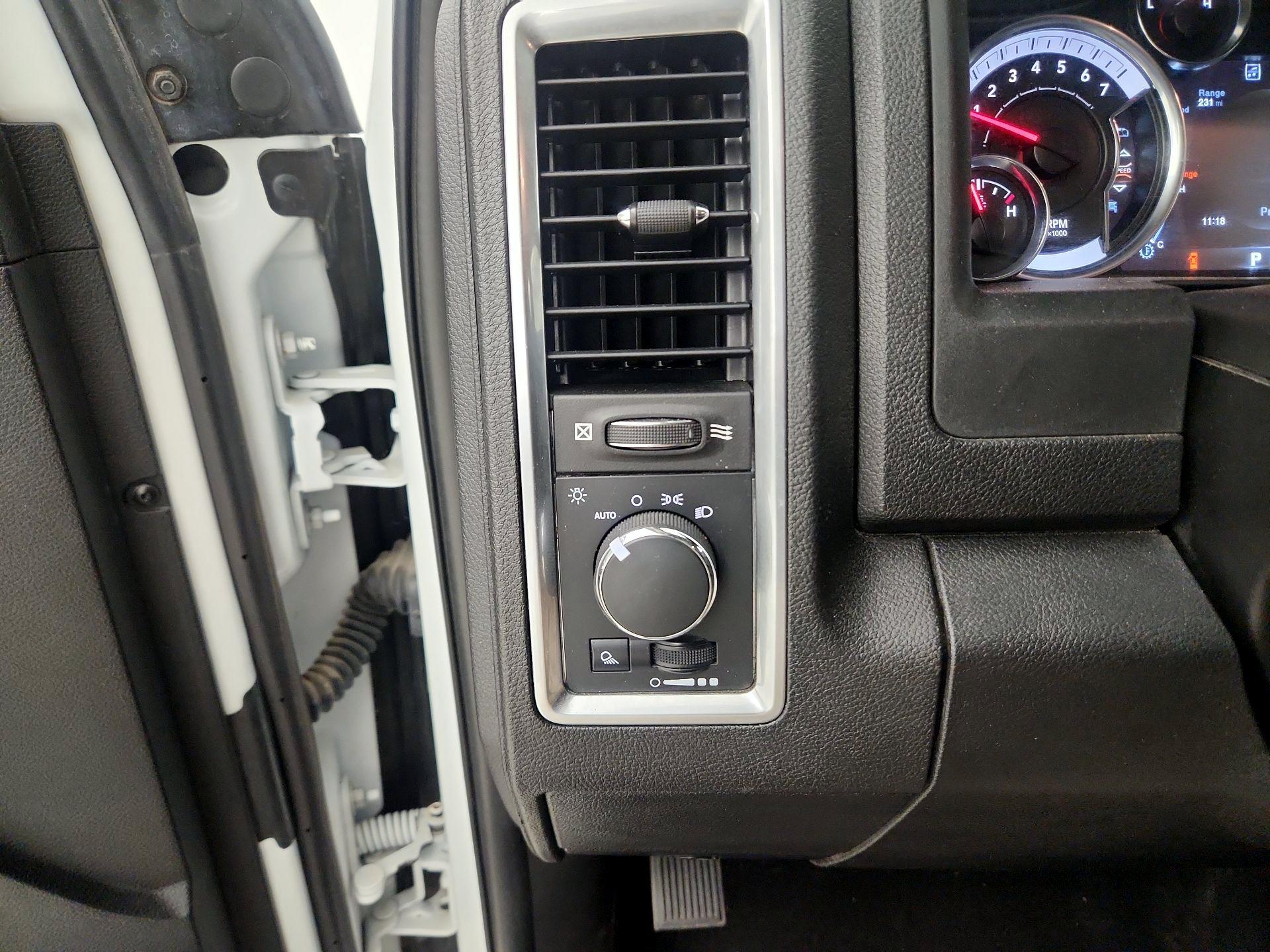 Thumbnail: 2023 RAM 1500 Classic - 13