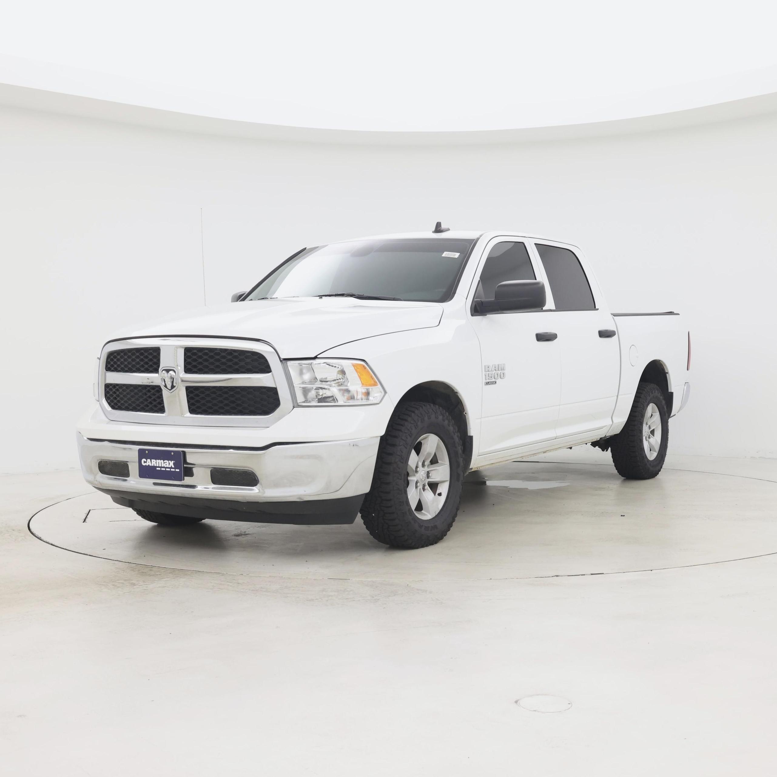 Thumbnail: 2023 RAM 1500 Classic - 4