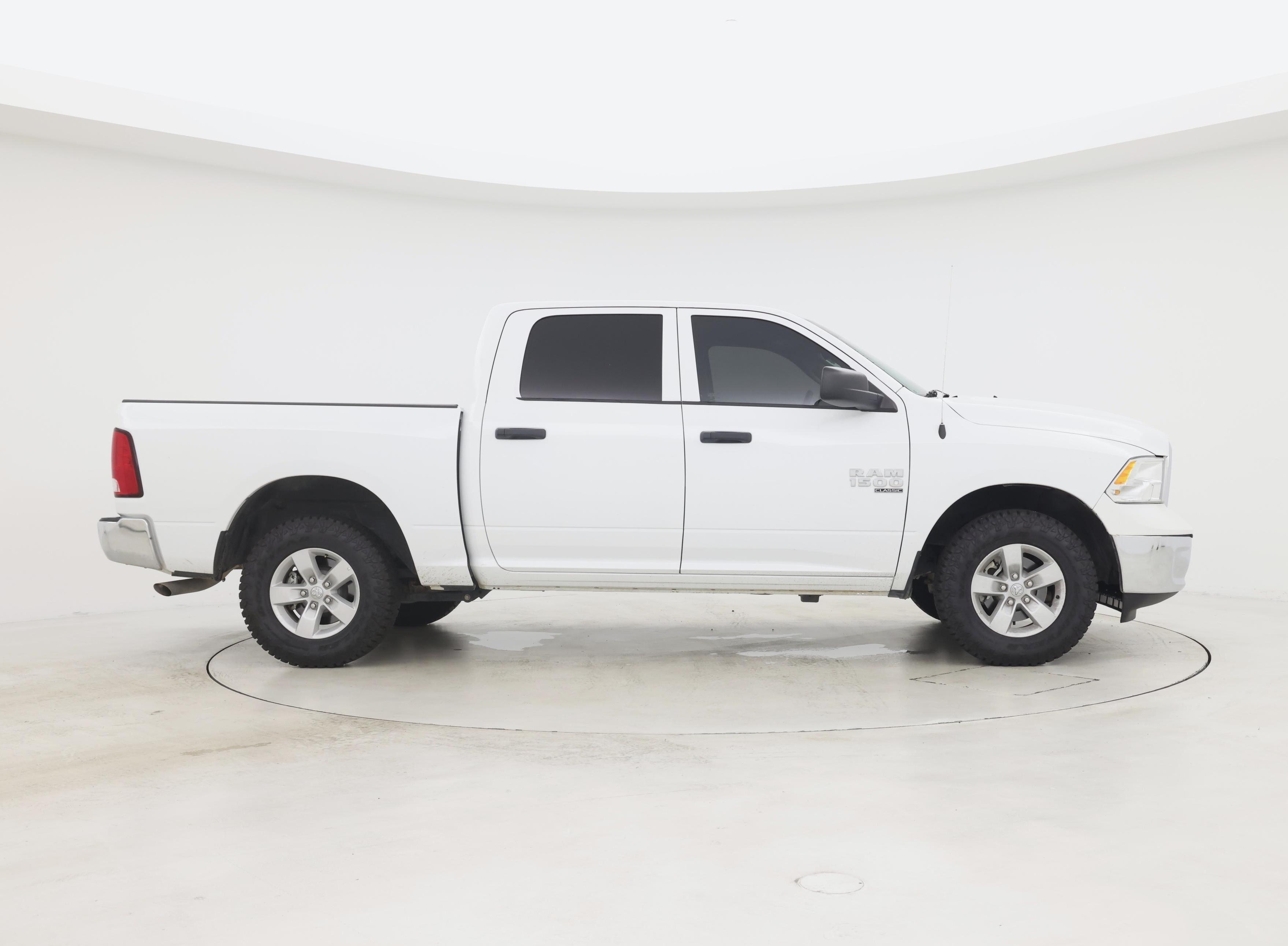 Thumbnail: 2023 RAM 1500 Classic - 7