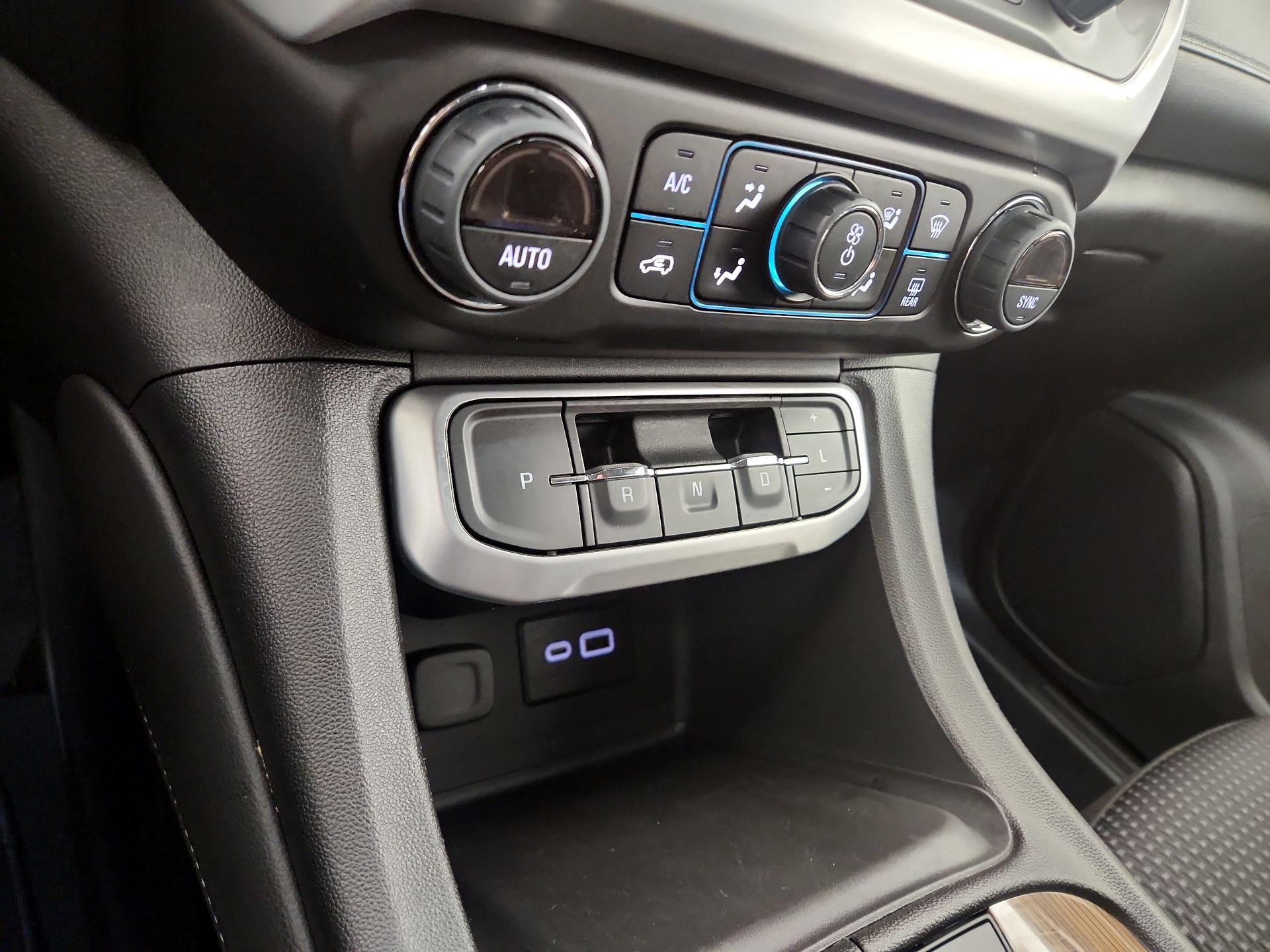 Thumbnail: 2023 GMC Acadia - 15