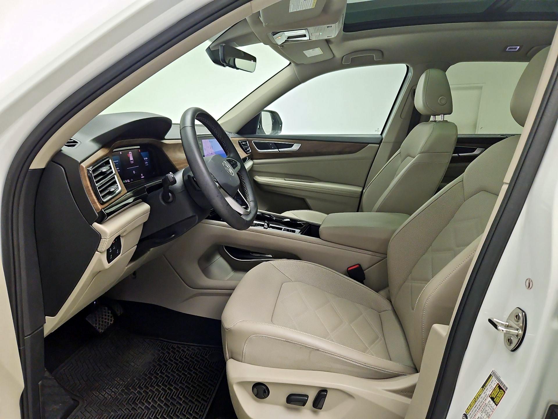 Thumbnail: 2024 Volkswagen Atlas - 11