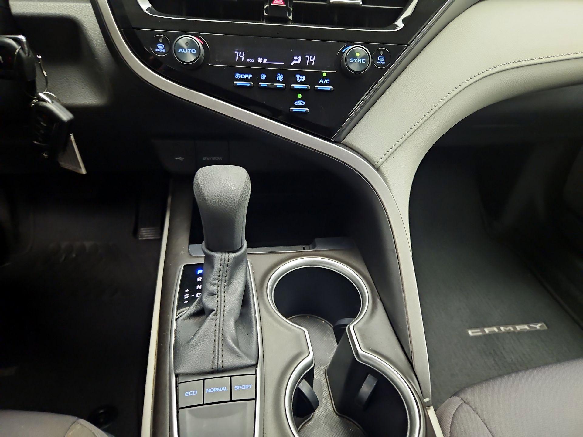 Thumbnail: 2023 Toyota Camry - 16