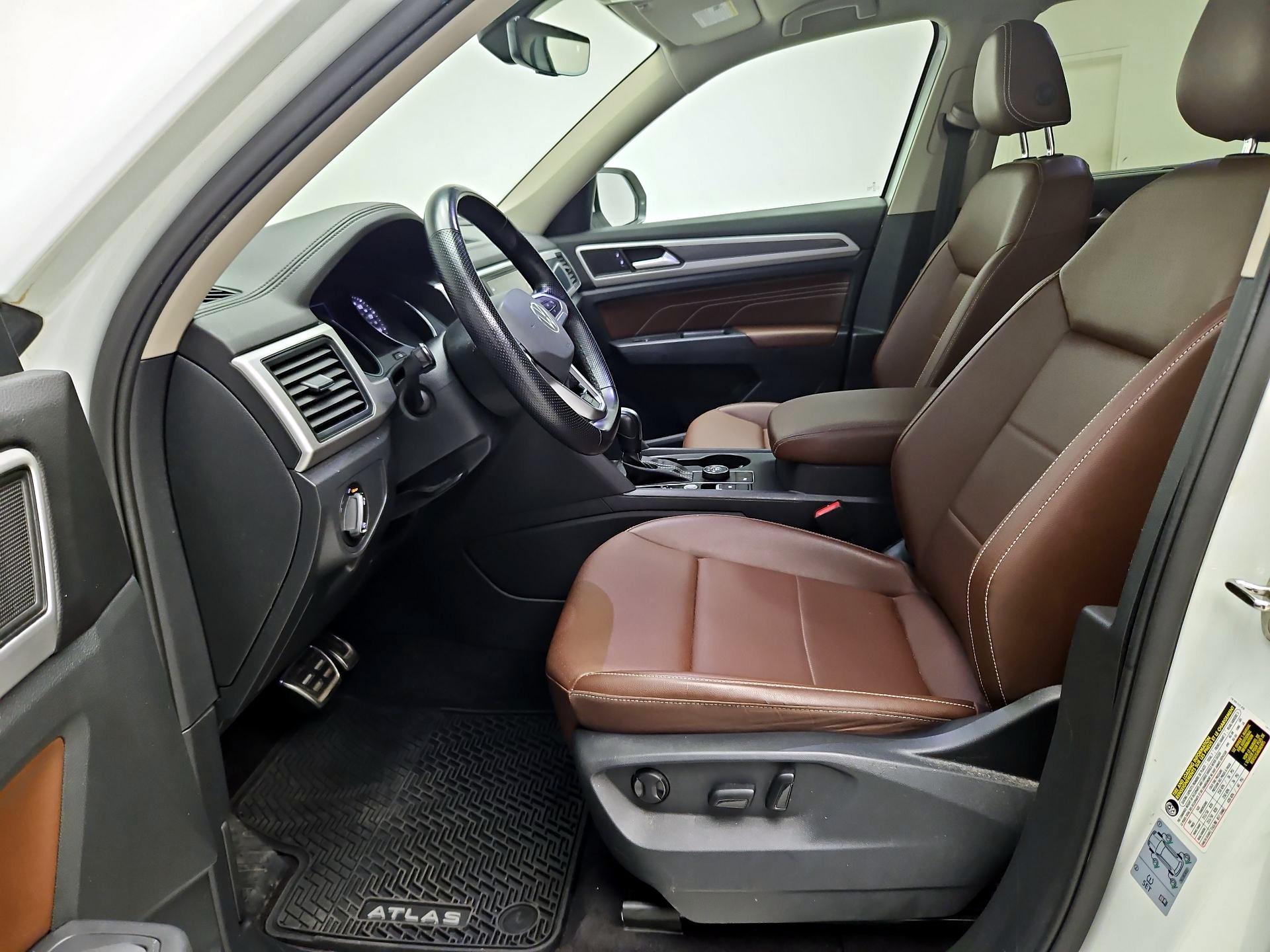 Thumbnail: 2021 Volkswagen Atlas - 11