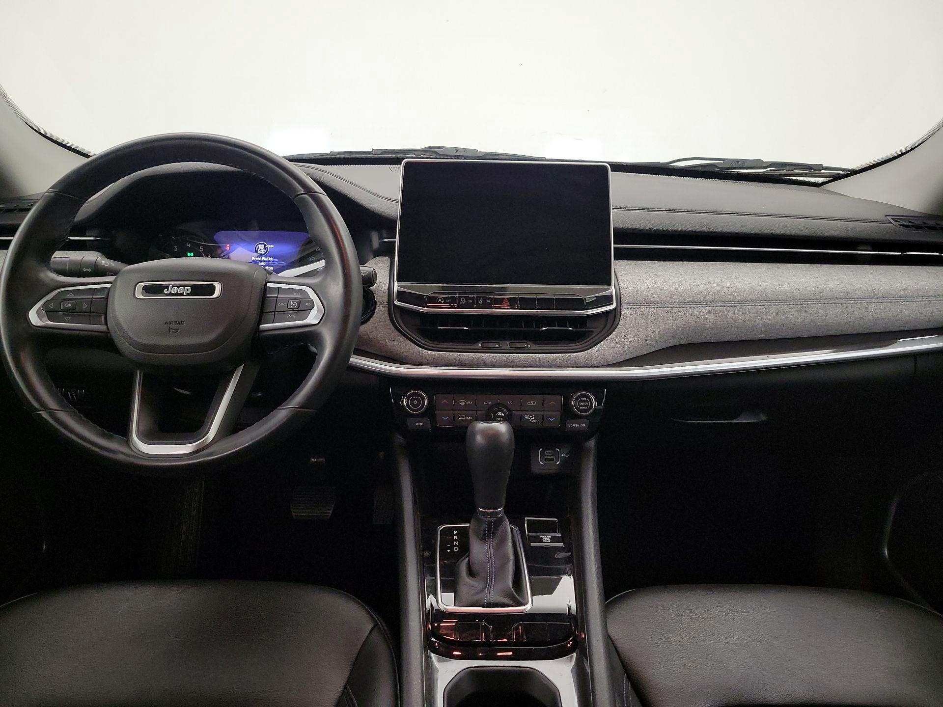 Thumbnail: 2022 Jeep Compass - 9