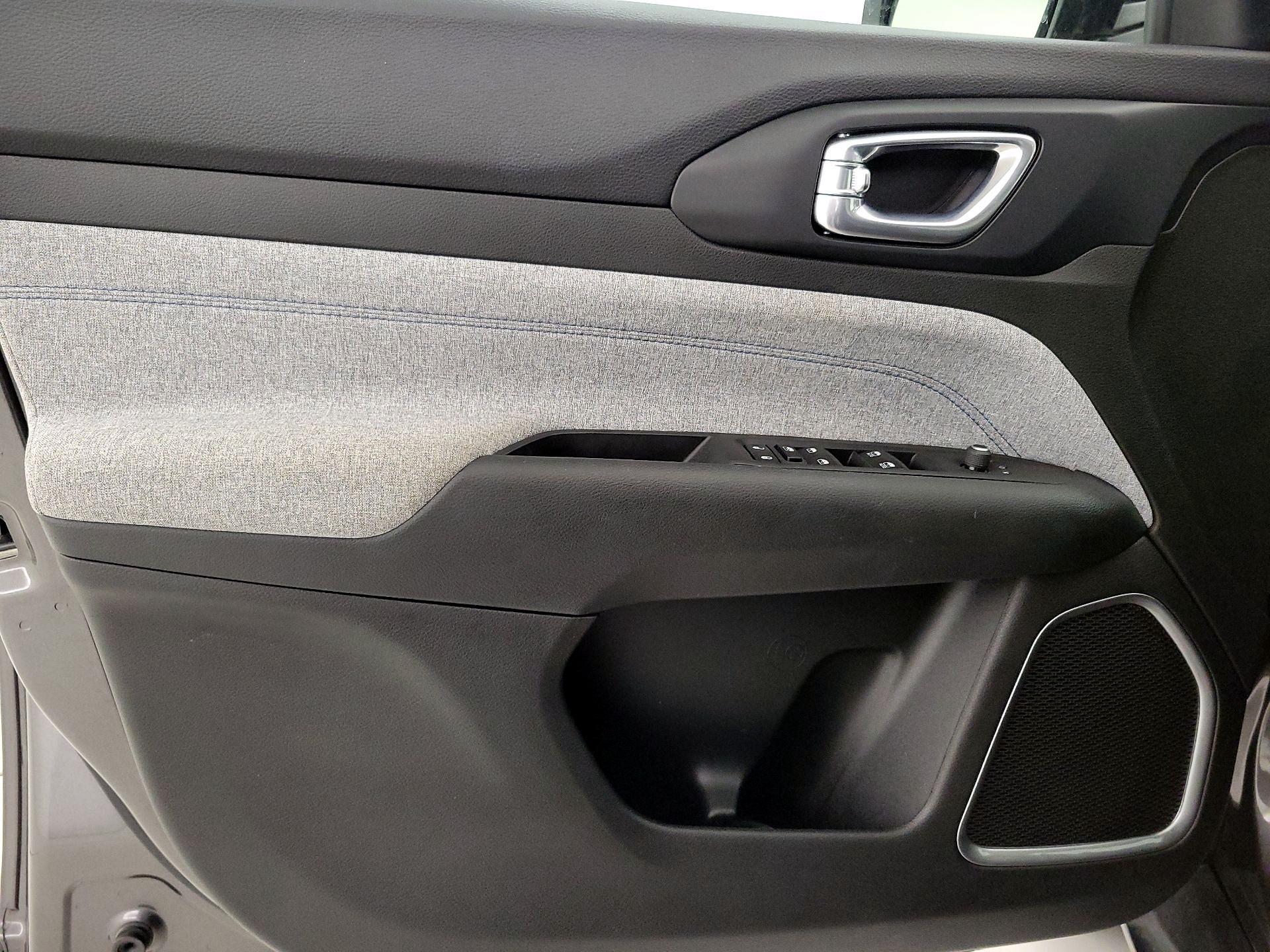 Thumbnail: 2022 Jeep Compass - 12