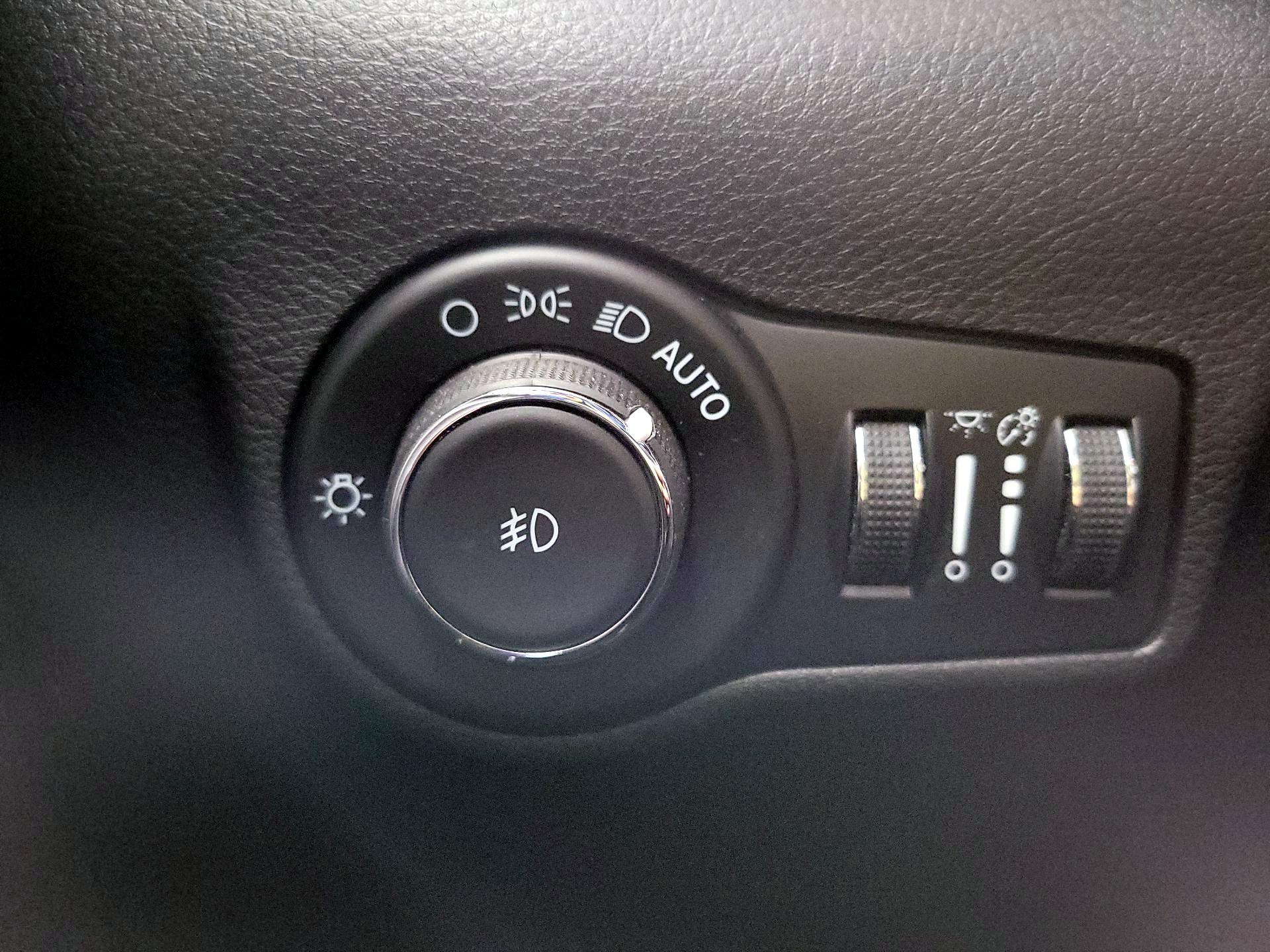 Thumbnail: 2022 Jeep Compass - 13