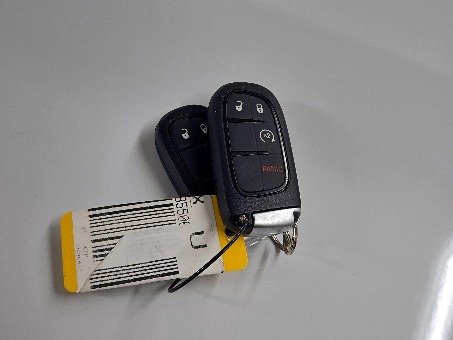 Thumbnail: 2021 Jeep Cherokee - 19