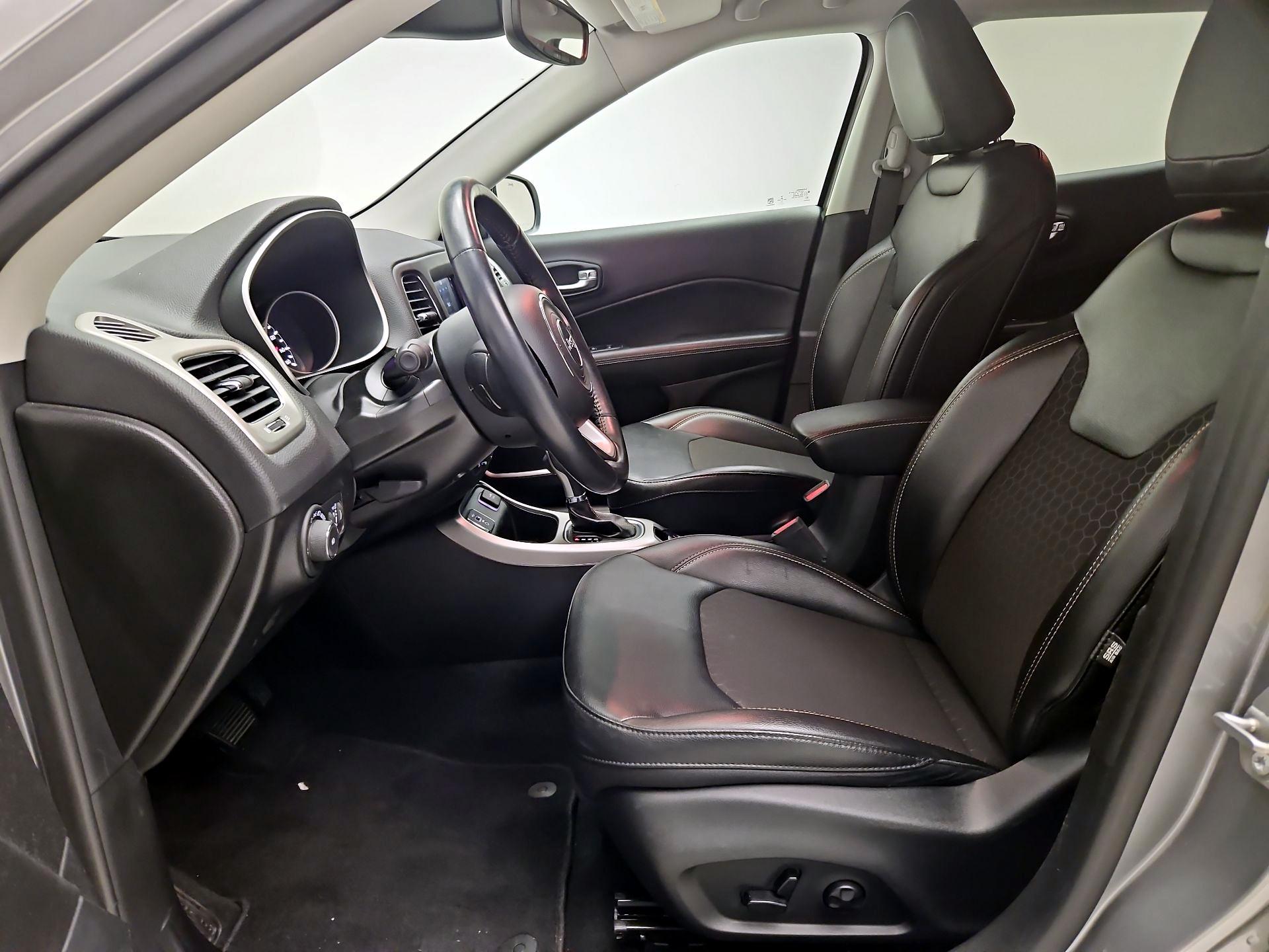 Thumbnail: 2020 Jeep Compass - 11