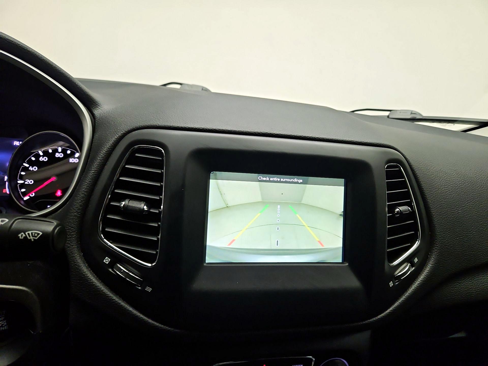 Thumbnail: 2020 Jeep Compass - 13