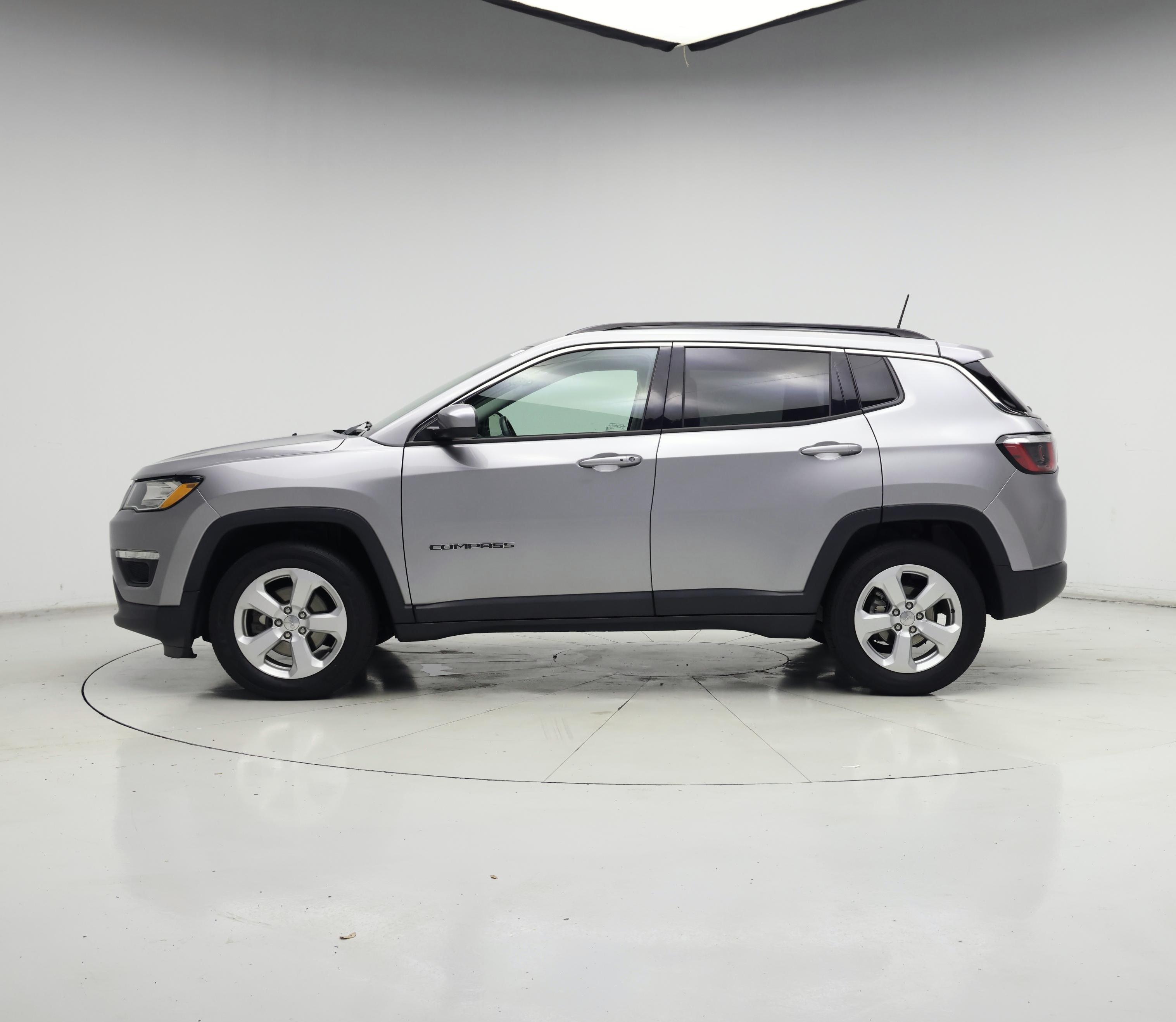 Thumbnail: 2020 Jeep Compass - 3
