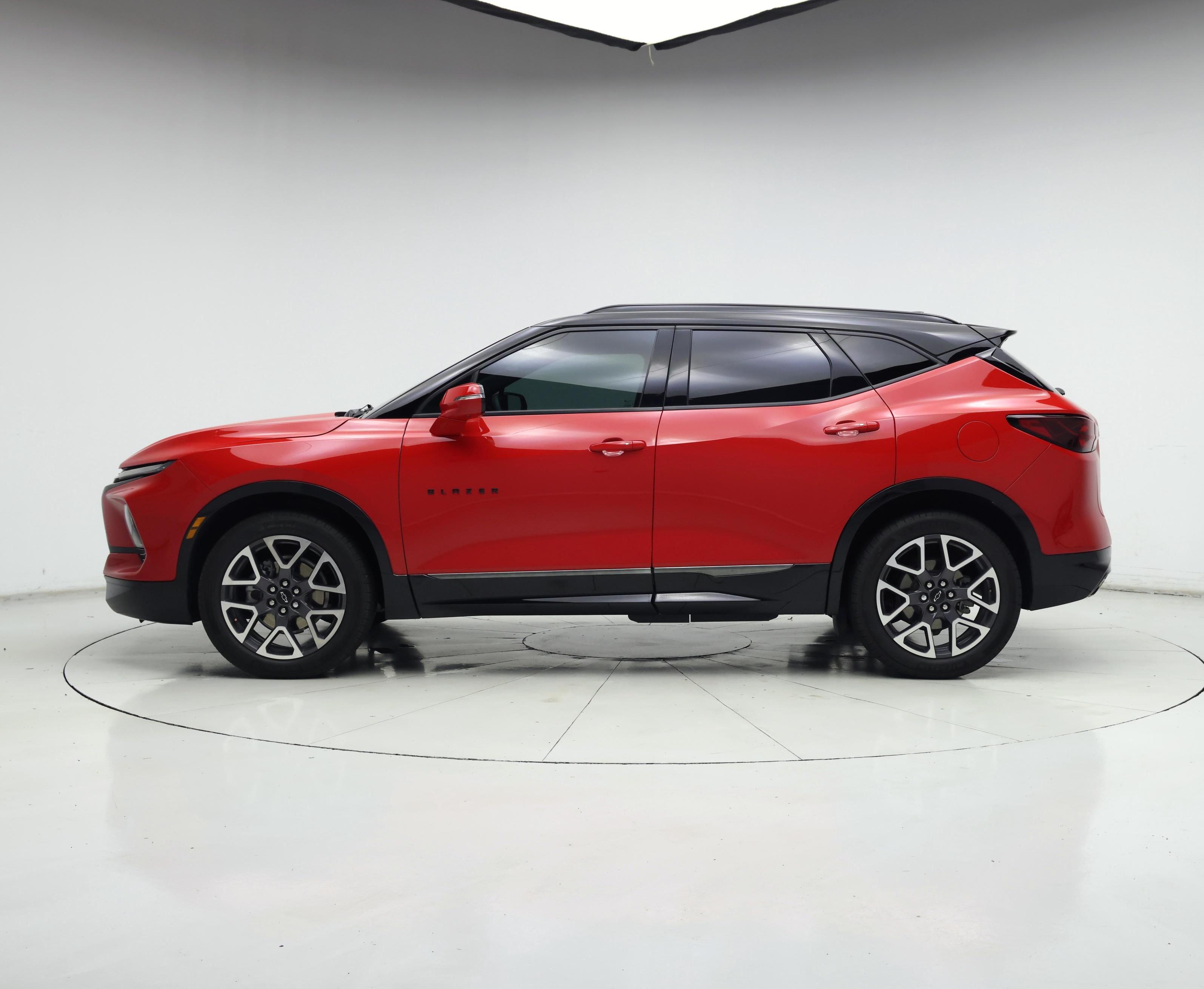 Thumbnail: 2023 Chevrolet Blazer - 3