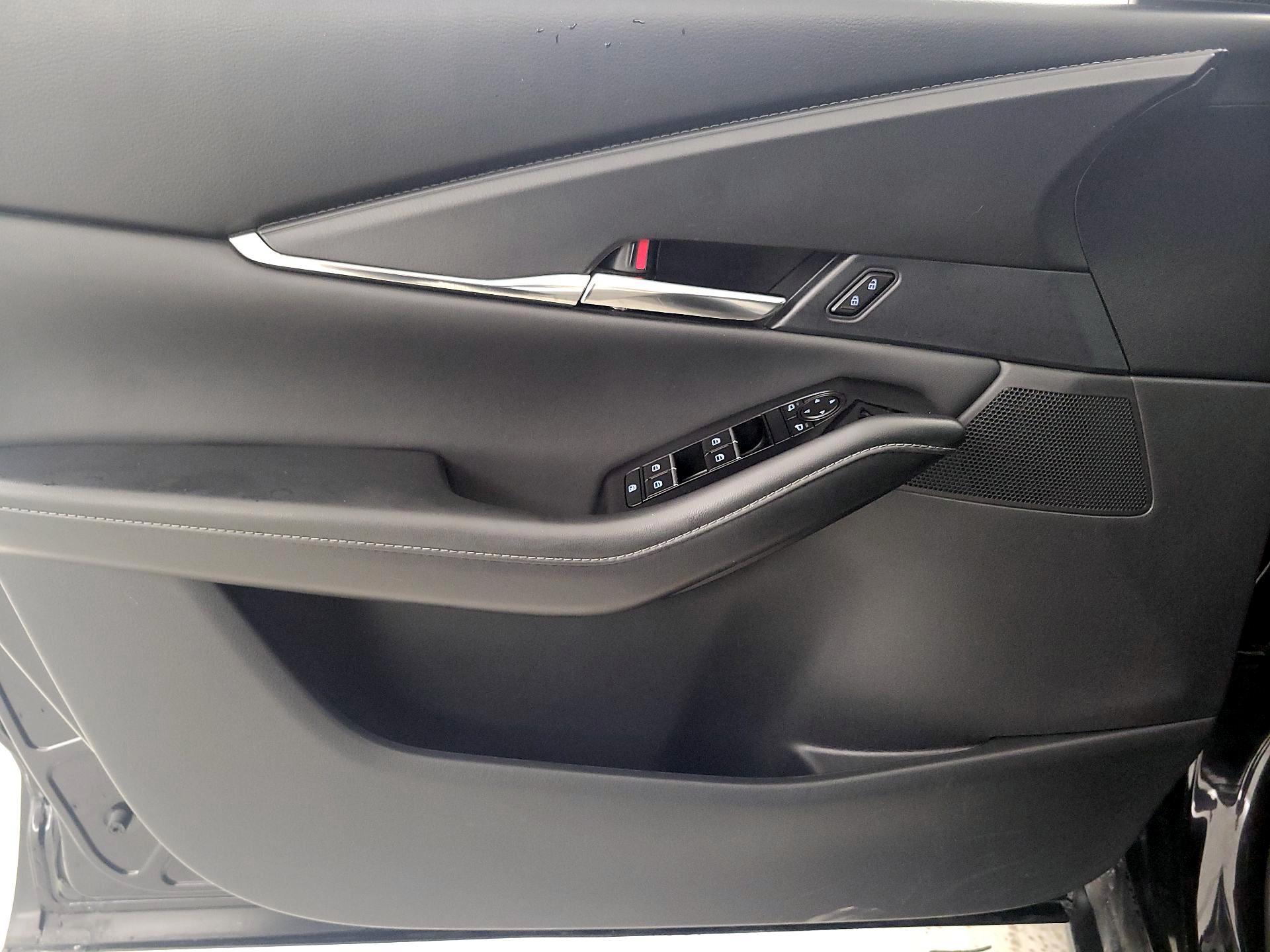 Thumbnail: 2025 Mazda CX-30 - 12