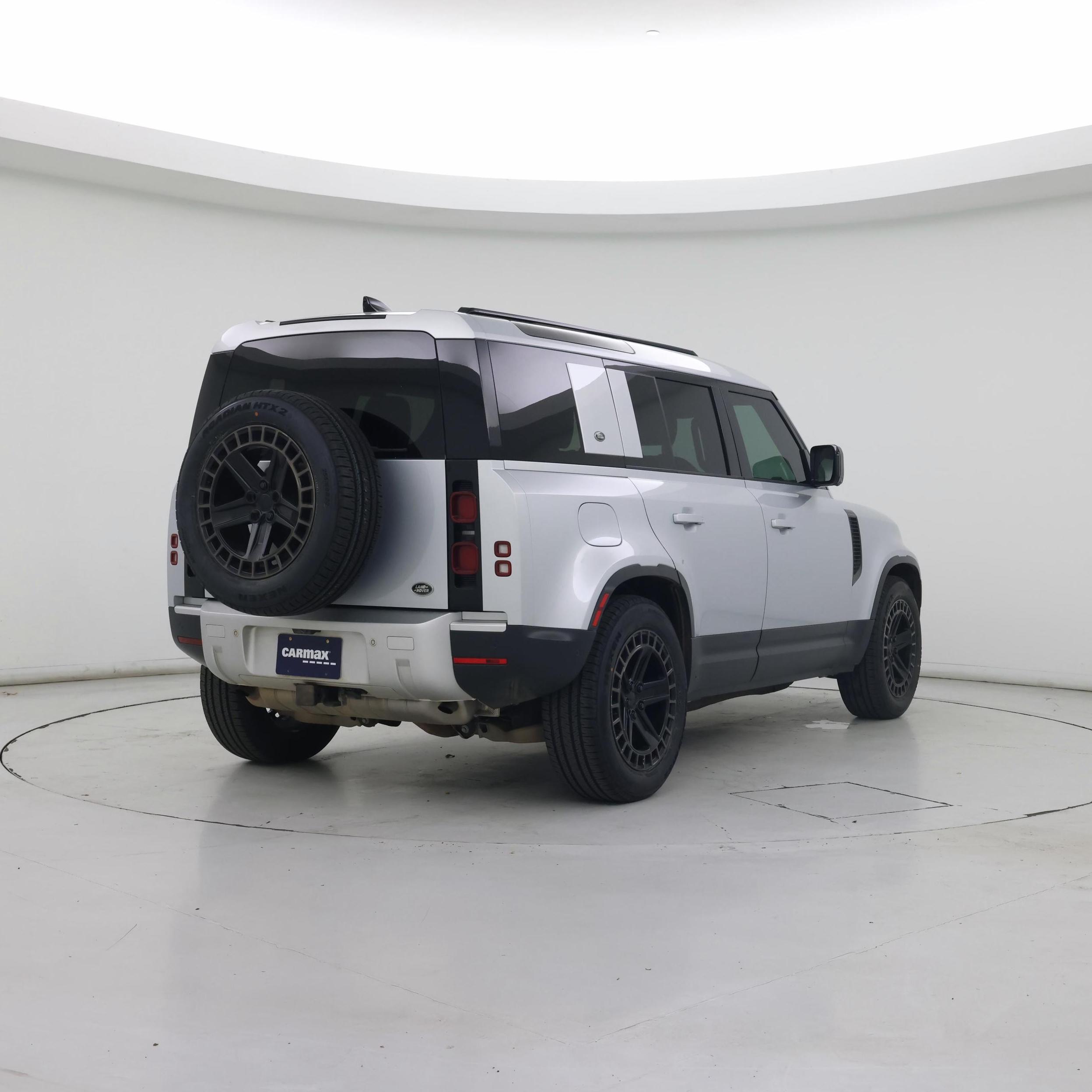 Thumbnail: 2022 Land Rover Defender - 8
