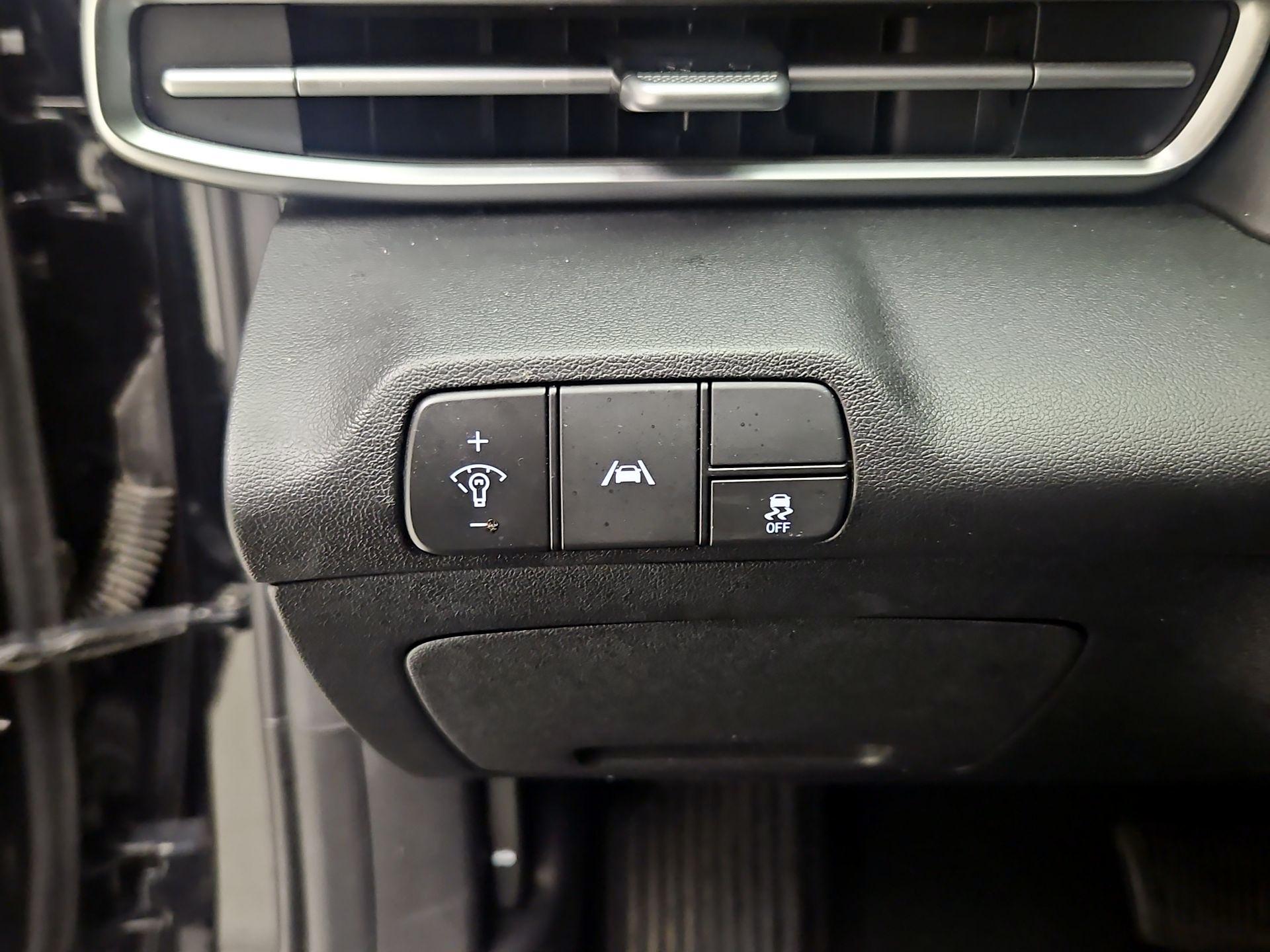 Thumbnail: 2023 Hyundai Elantra - 13