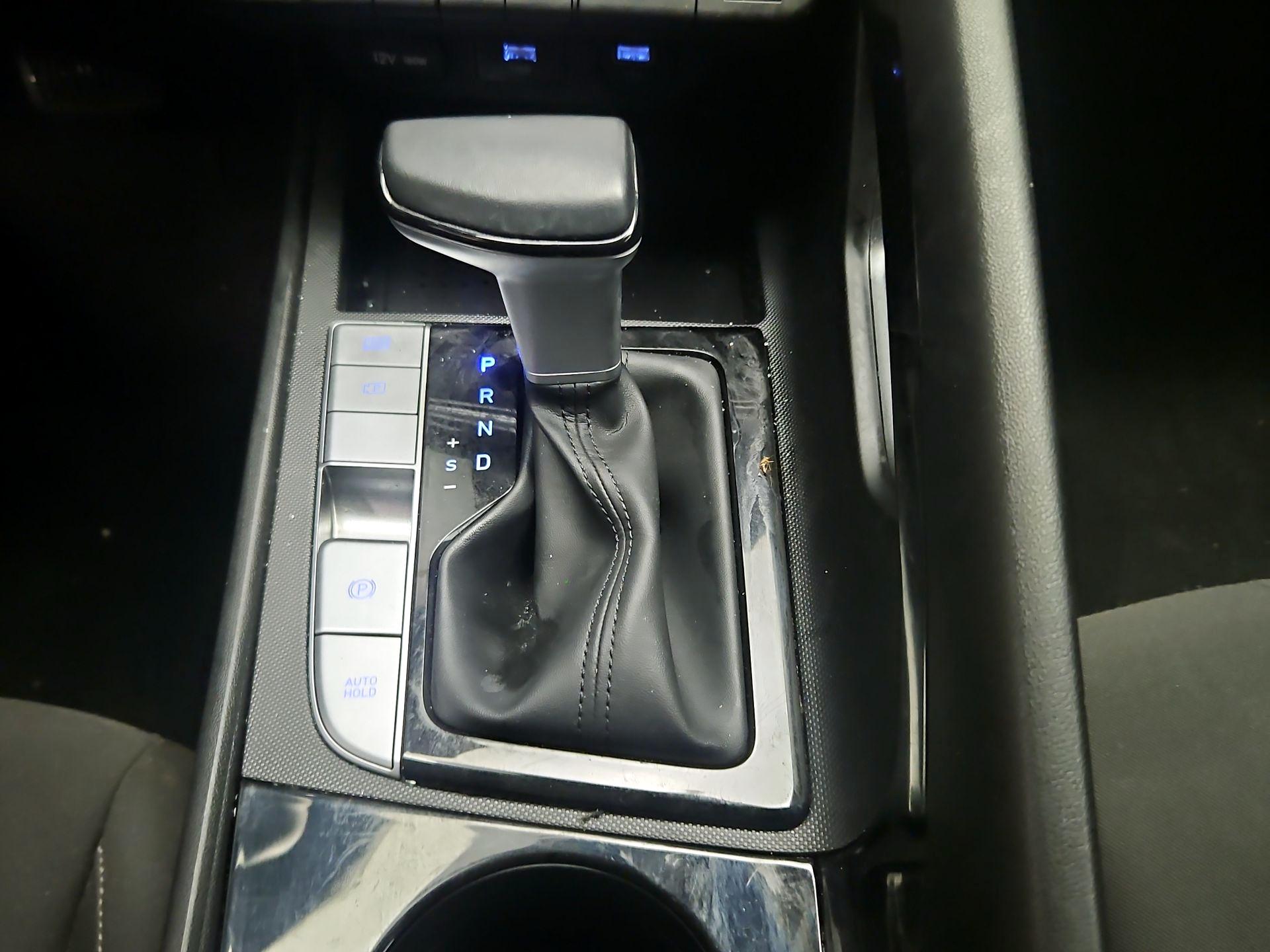 Thumbnail: 2023 Hyundai Elantra - 18