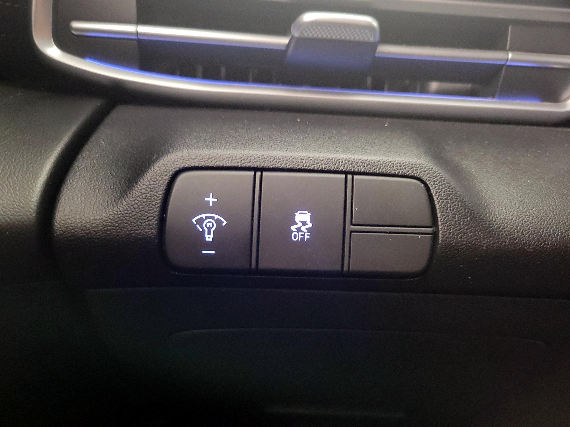 Thumbnail: 2024 Hyundai Elantra - 13