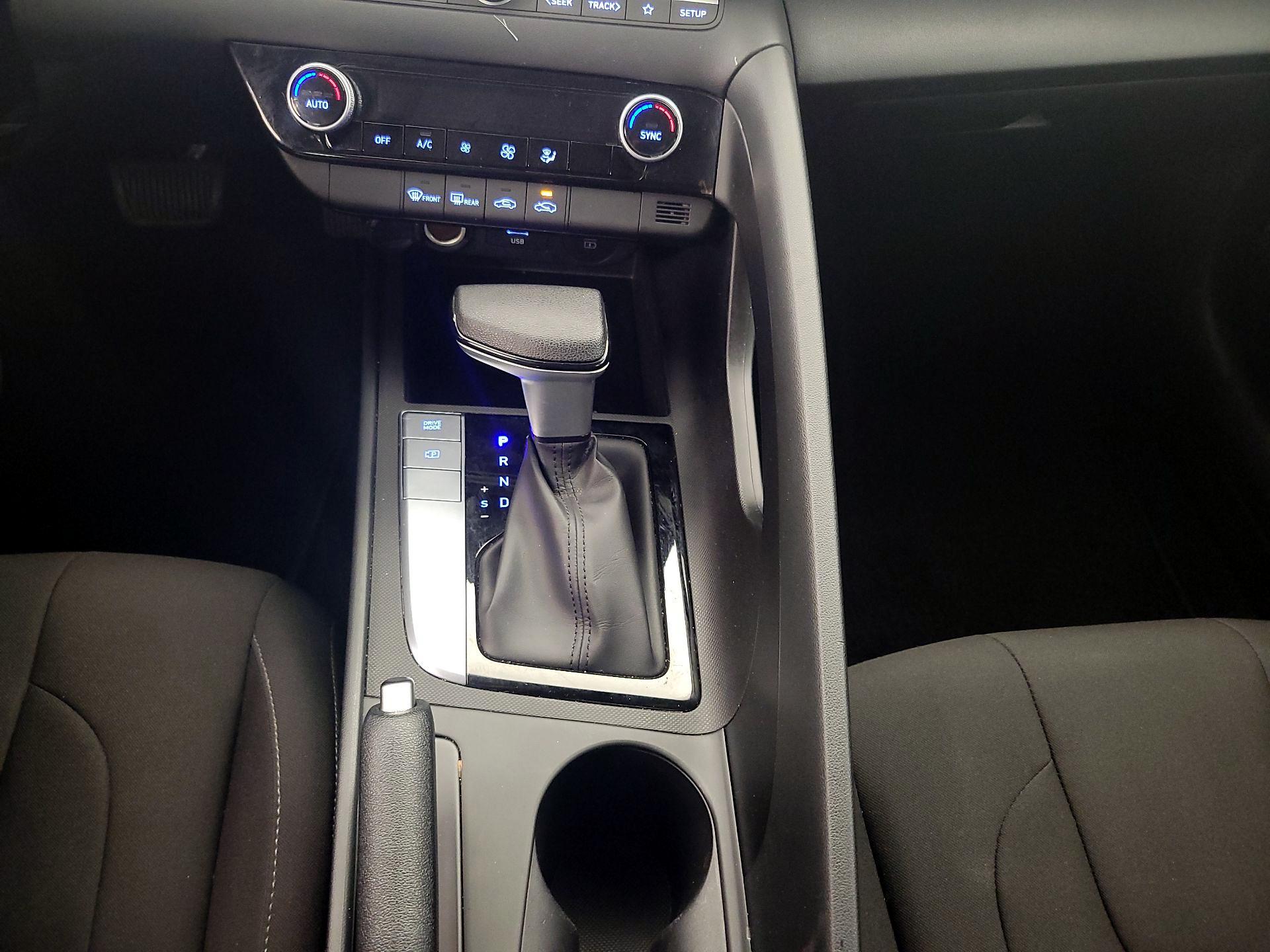 Thumbnail: 2024 Hyundai Elantra - 17