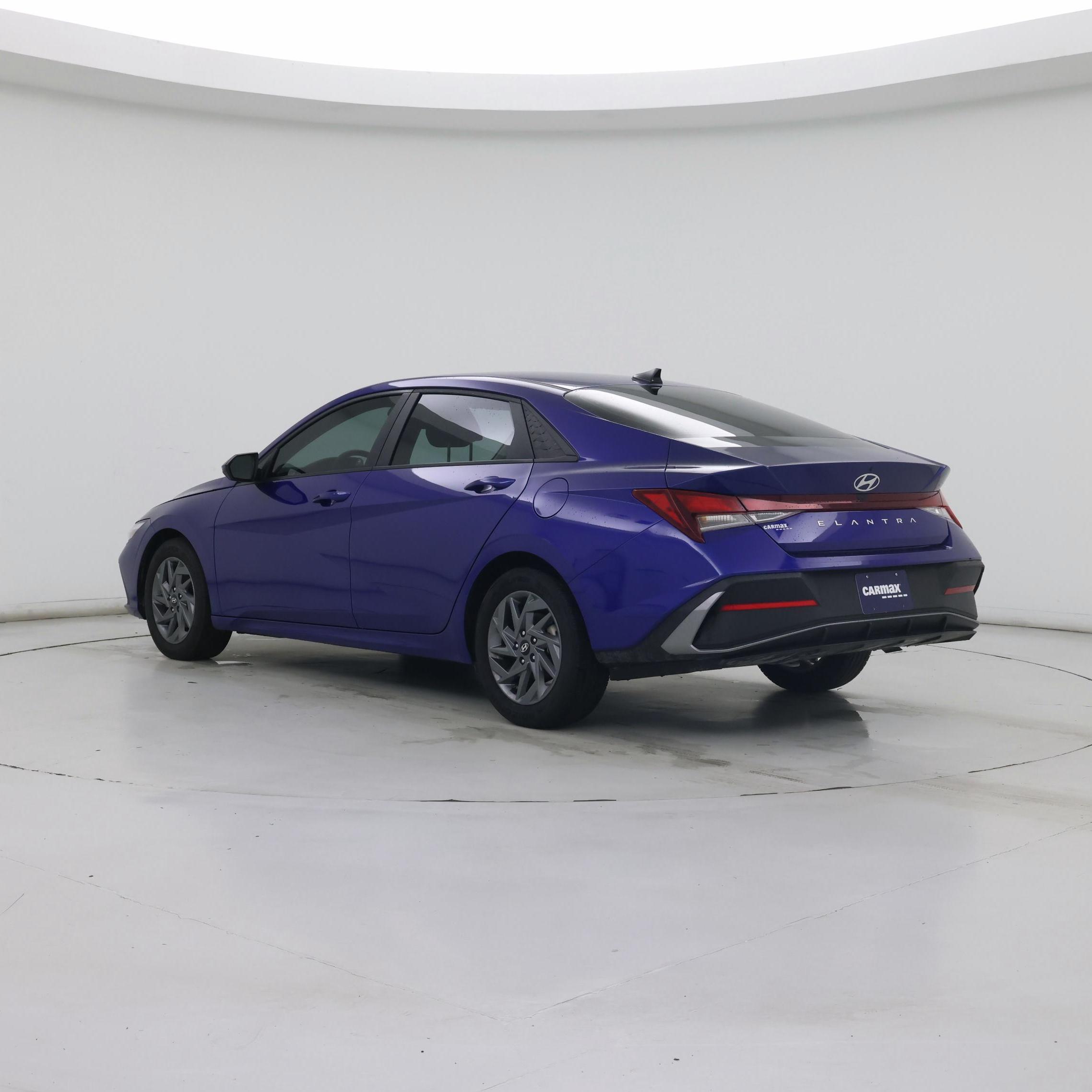 Thumbnail: 2024 Hyundai Elantra - 2