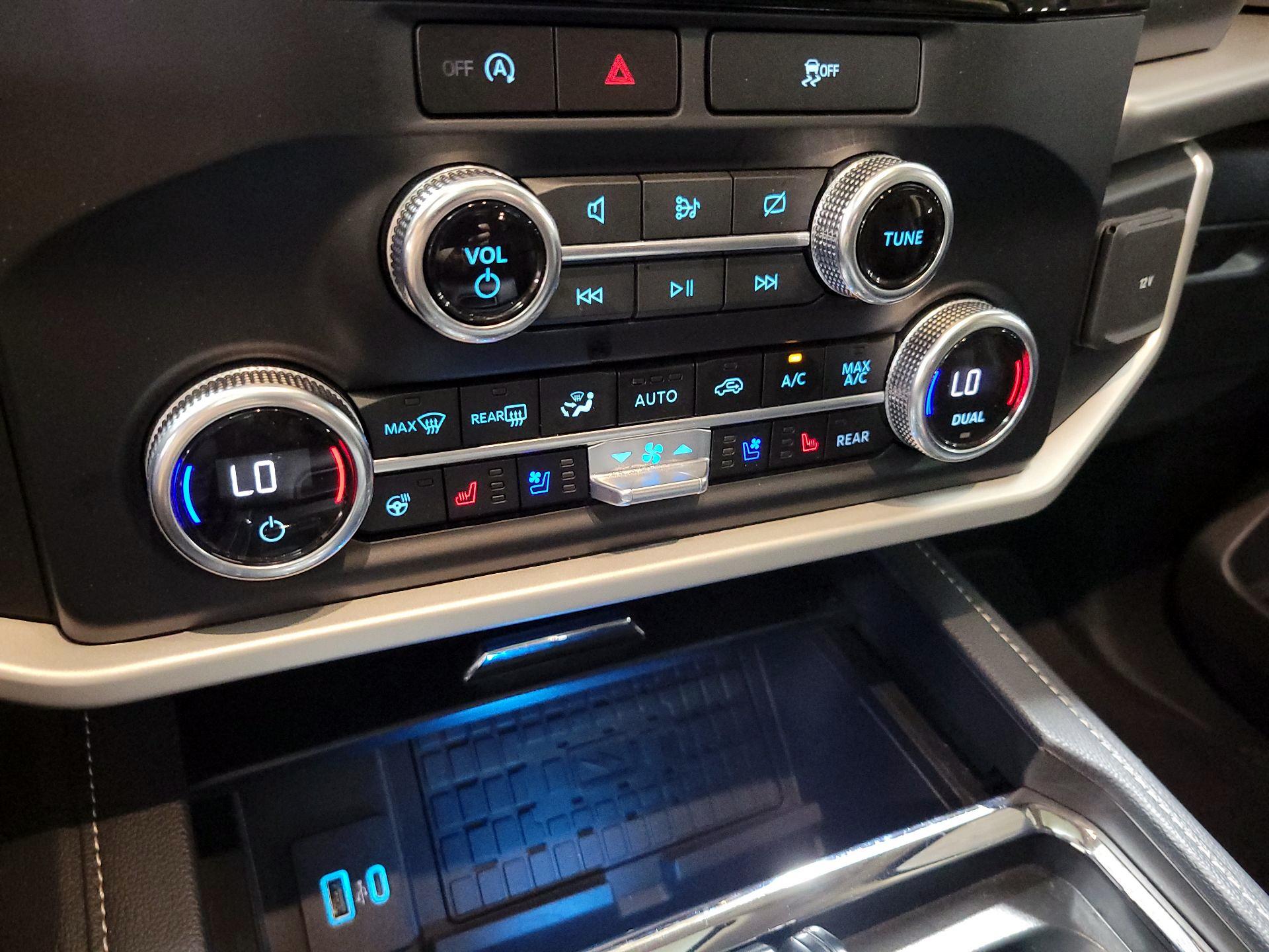 Thumbnail: 2024 Ford Expedition - 17