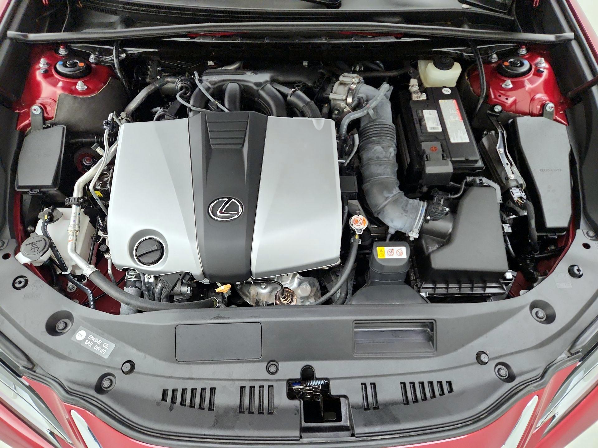 Thumbnail: 2021 Lexus ES - 17