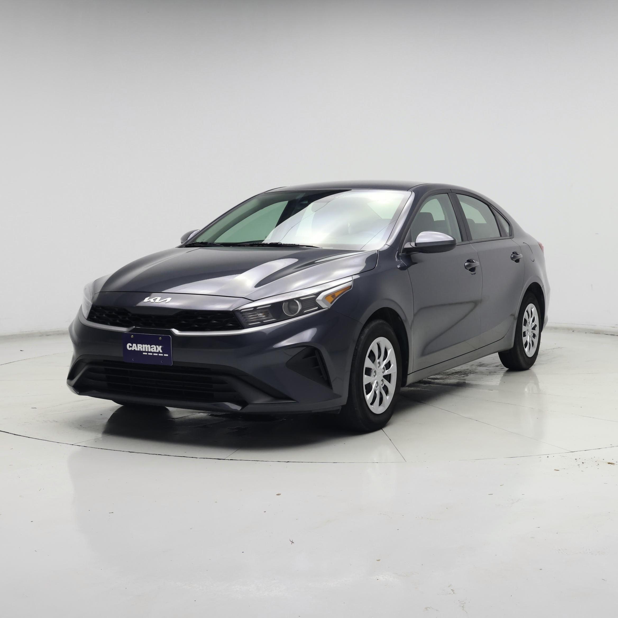 Thumbnail: 2024 Kia Forte - 4