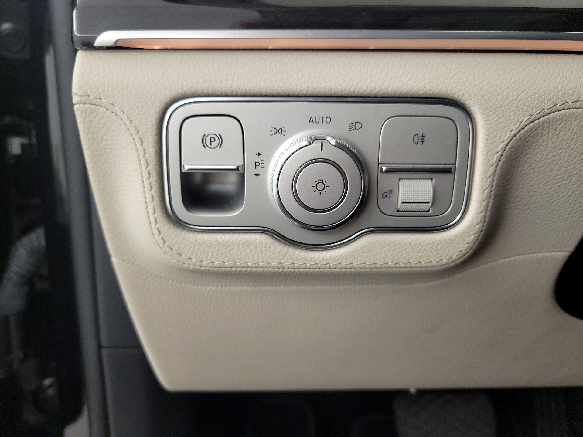 Thumbnail: 2022 Mercedes-Benz GLE - 13