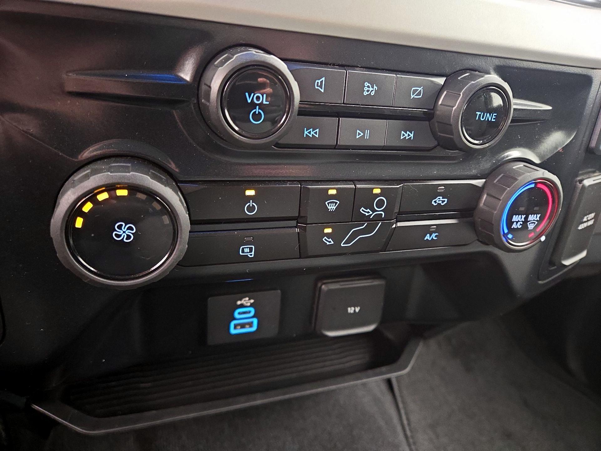 Thumbnail: 2024 Ford F-250 - 16