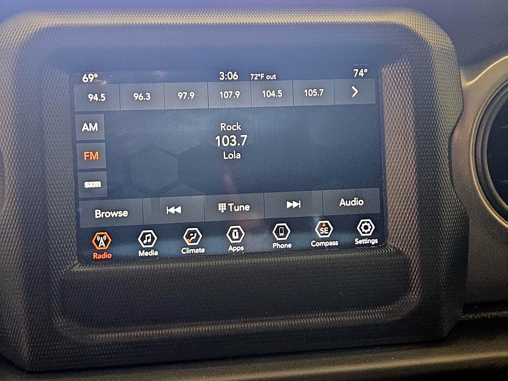 Thumbnail: 2022 Jeep Gladiator - 15