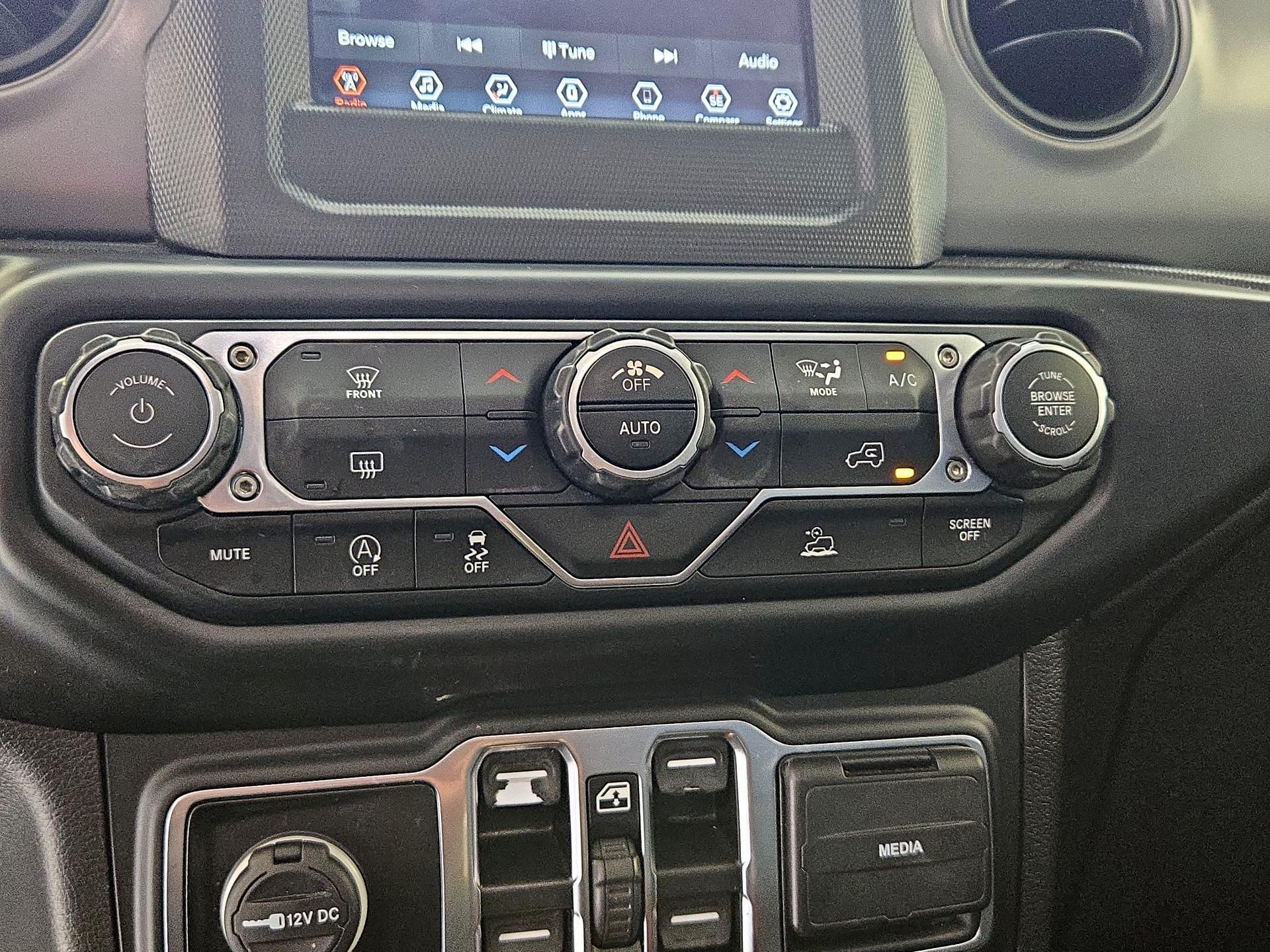 Thumbnail: 2022 Jeep Gladiator - 16