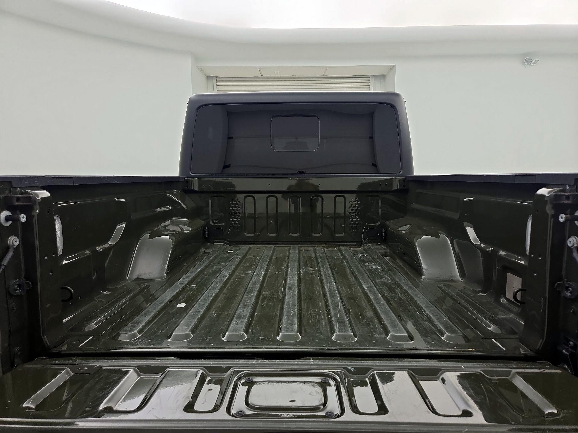 Thumbnail: 2022 Jeep Gladiator - 20