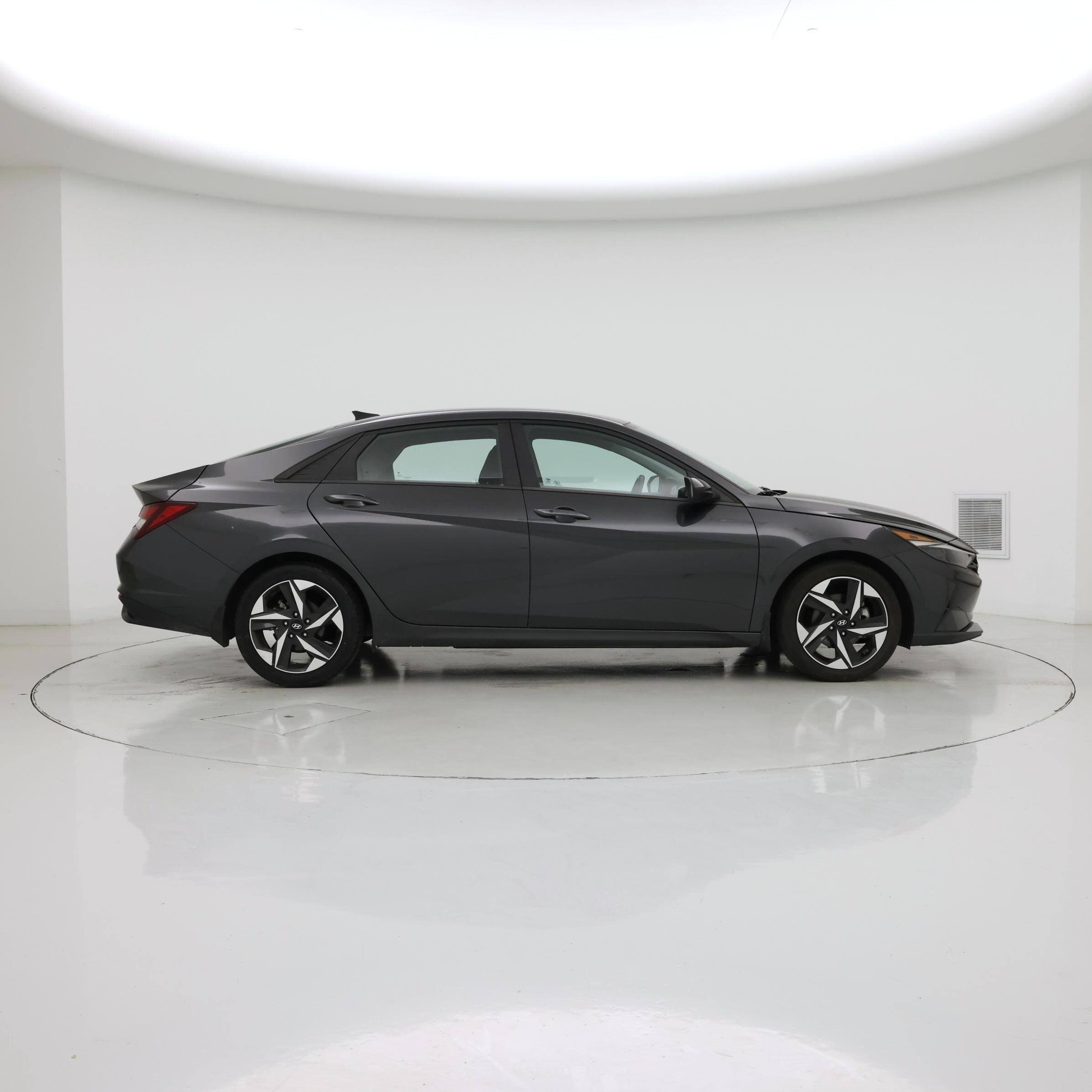 Thumbnail: 2023 Hyundai Elantra - 7
