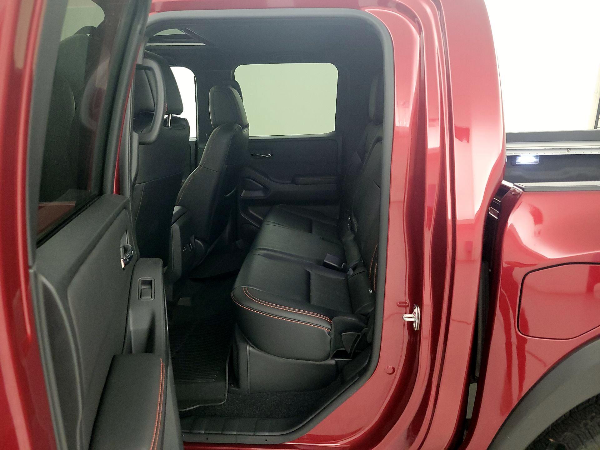 Thumbnail: 2024 Nissan Frontier - 20