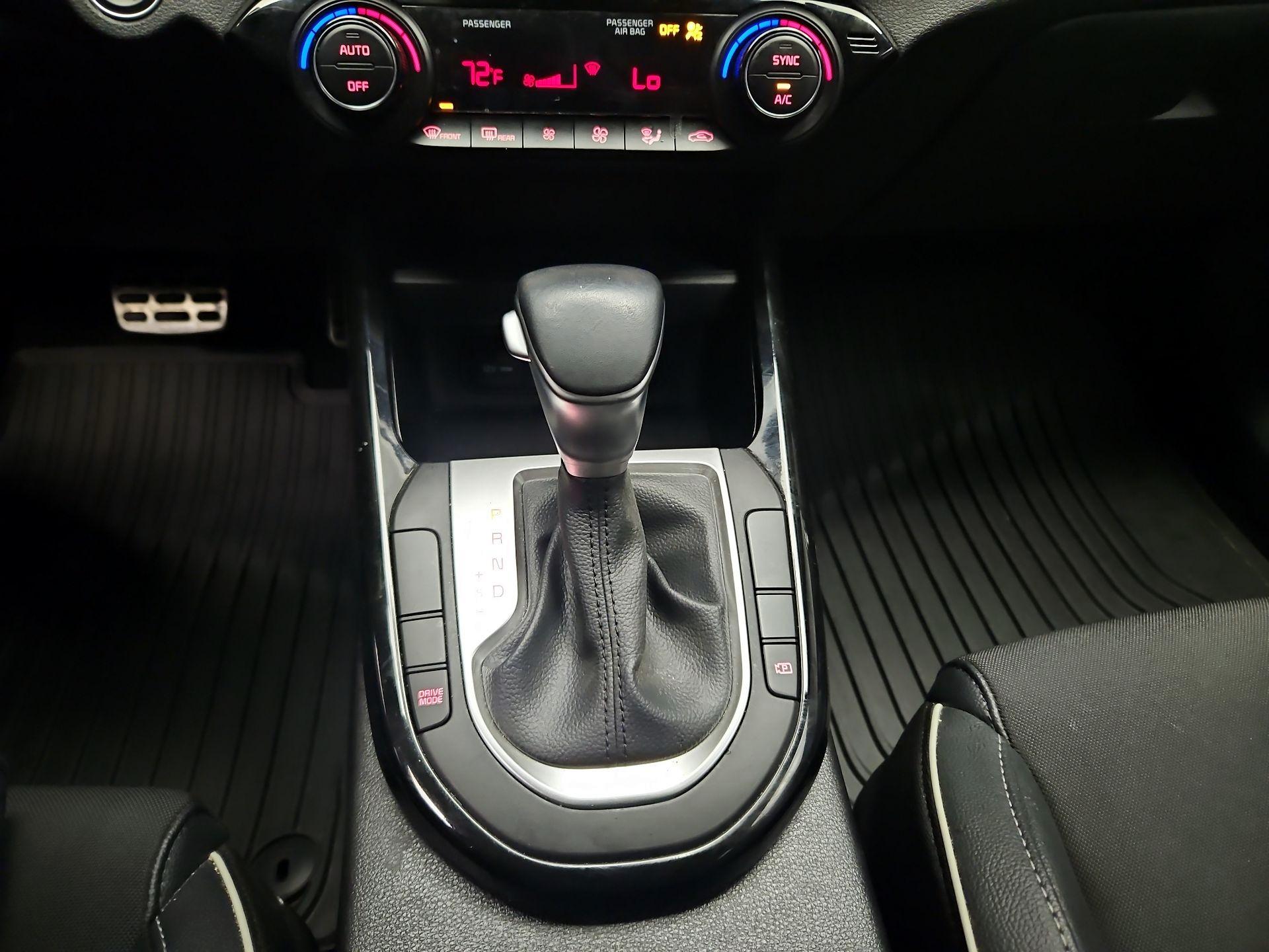 Thumbnail: 2024 Kia Forte - 17