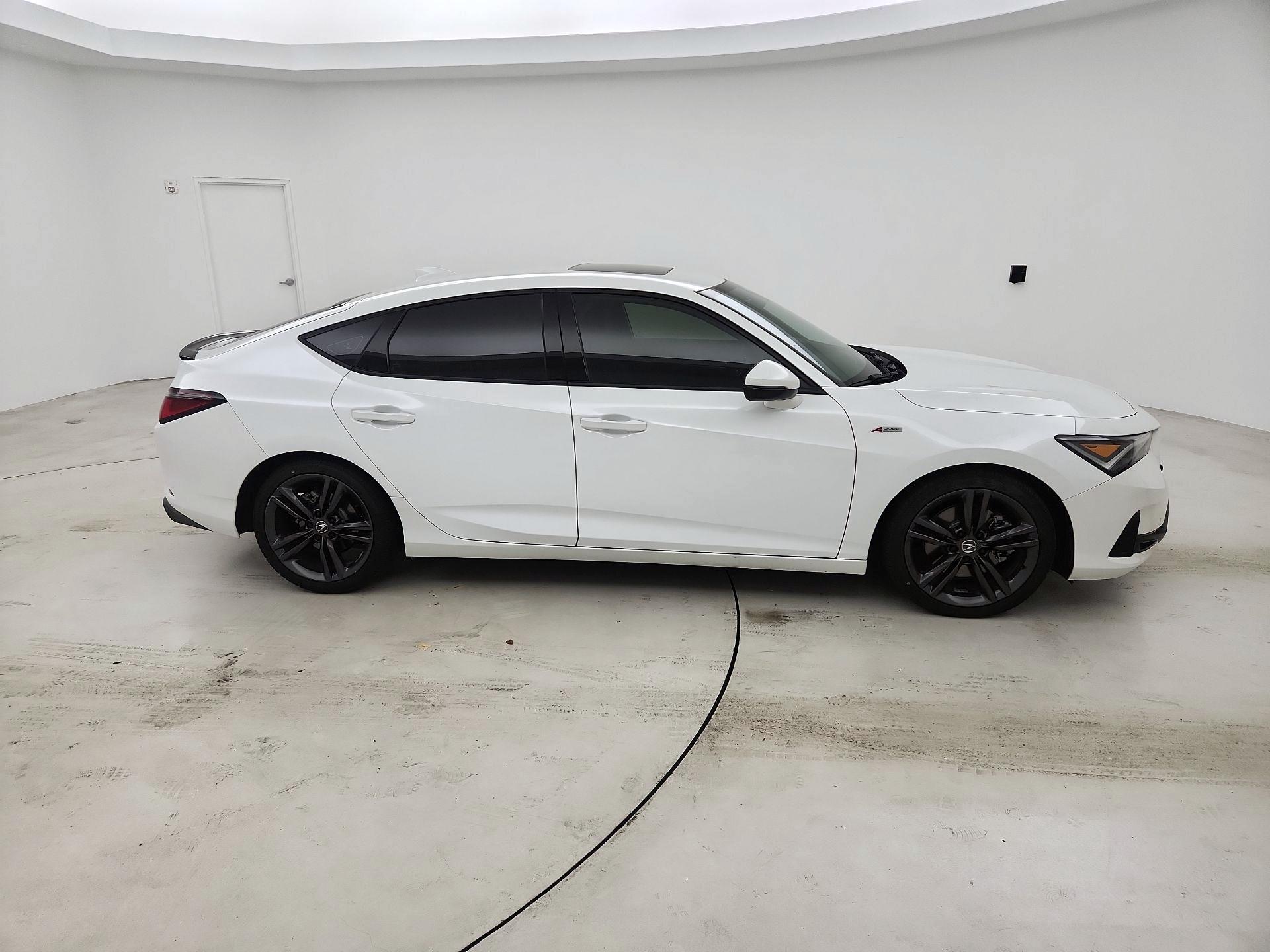 Thumbnail: 2023 Acura Integra - 4