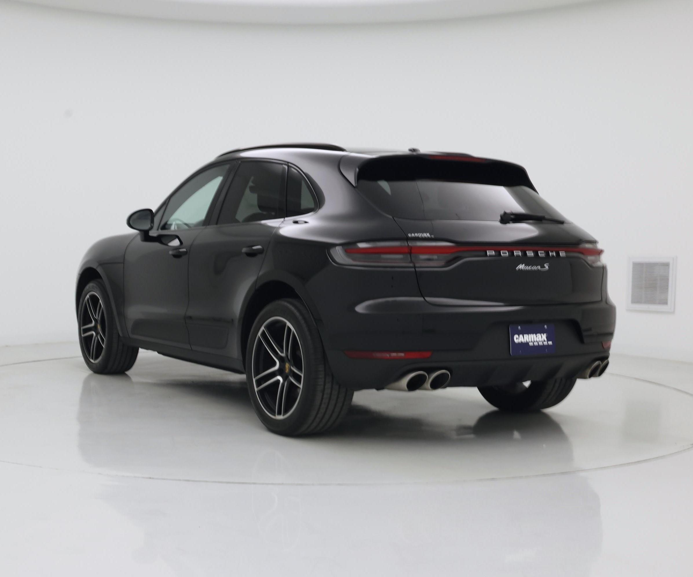 Thumbnail: 2021 Porsche Macan - 2