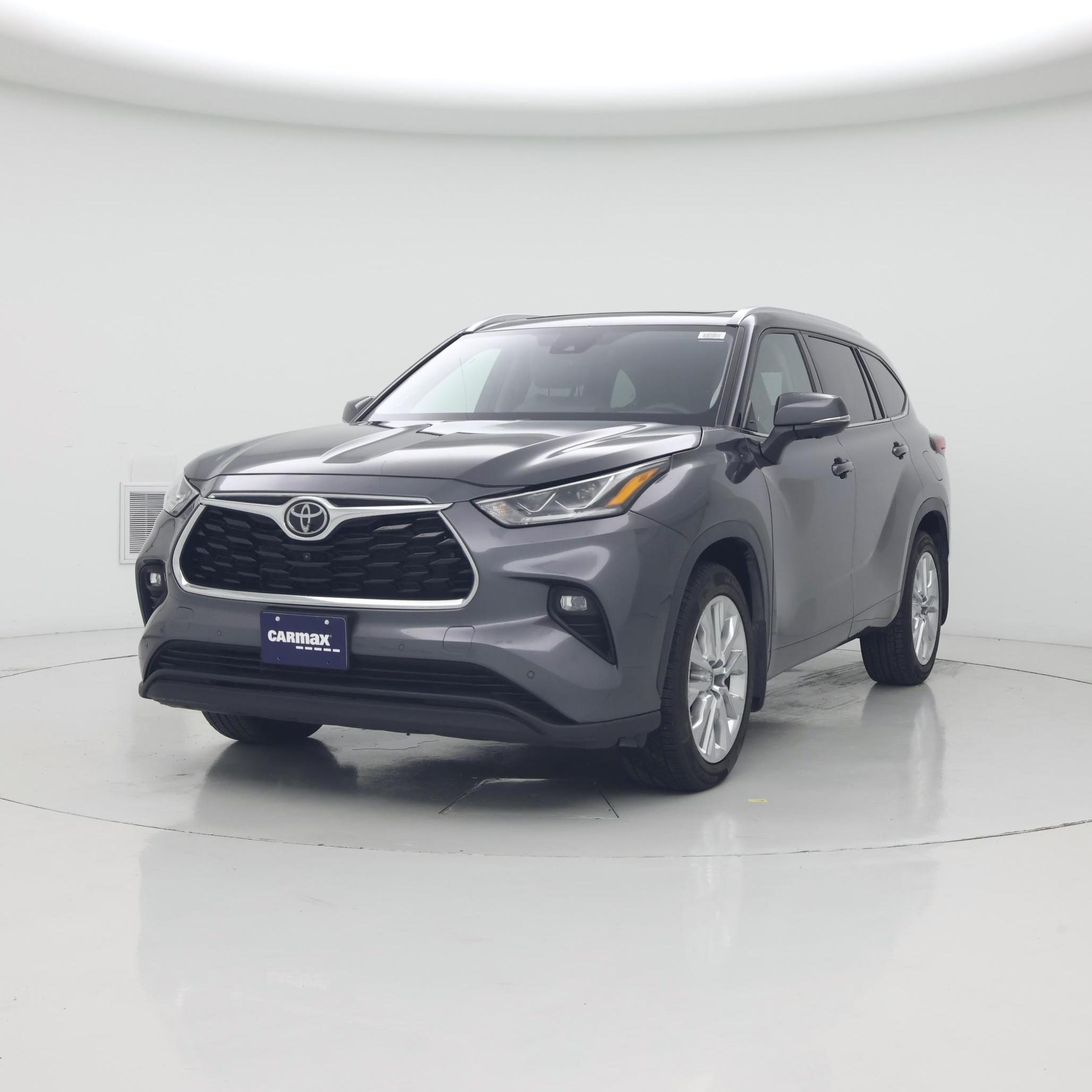 Thumbnail: 2023 Toyota Highlander - 4