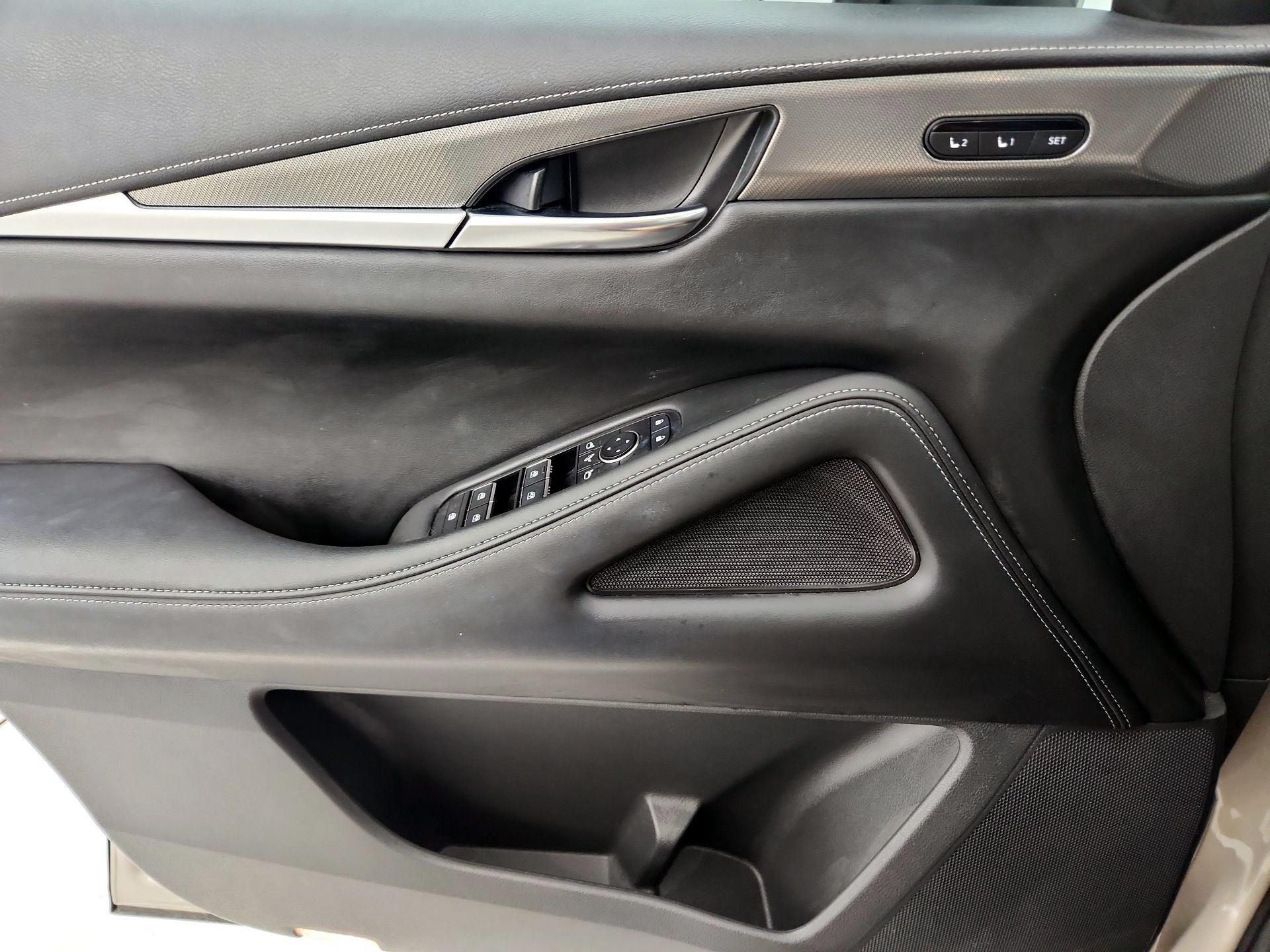 Thumbnail: 2023 INFINITI QX60 - 10