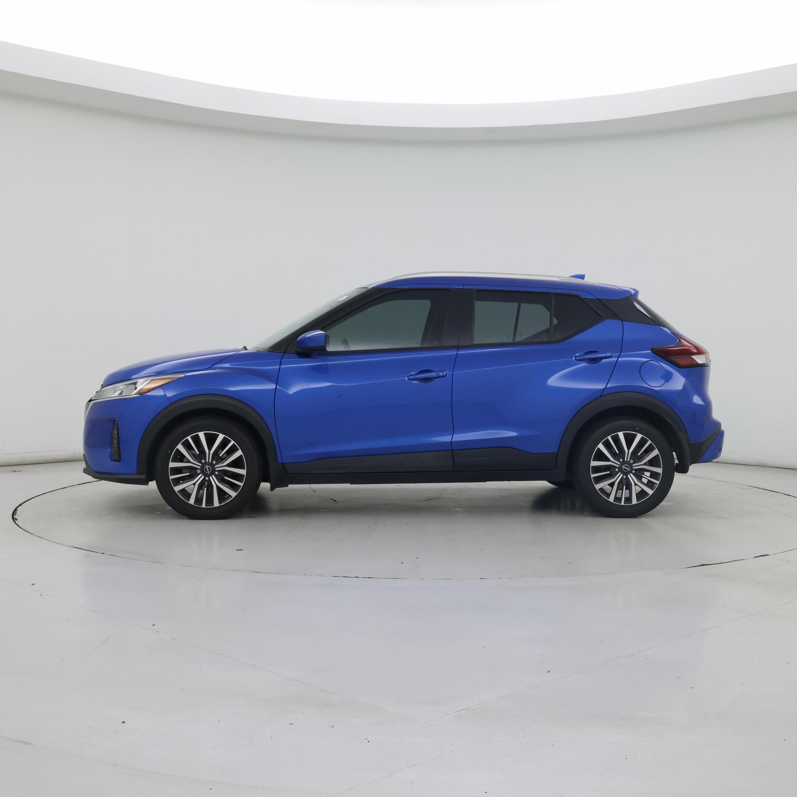 Thumbnail: 2022 Nissan Kicks - 3