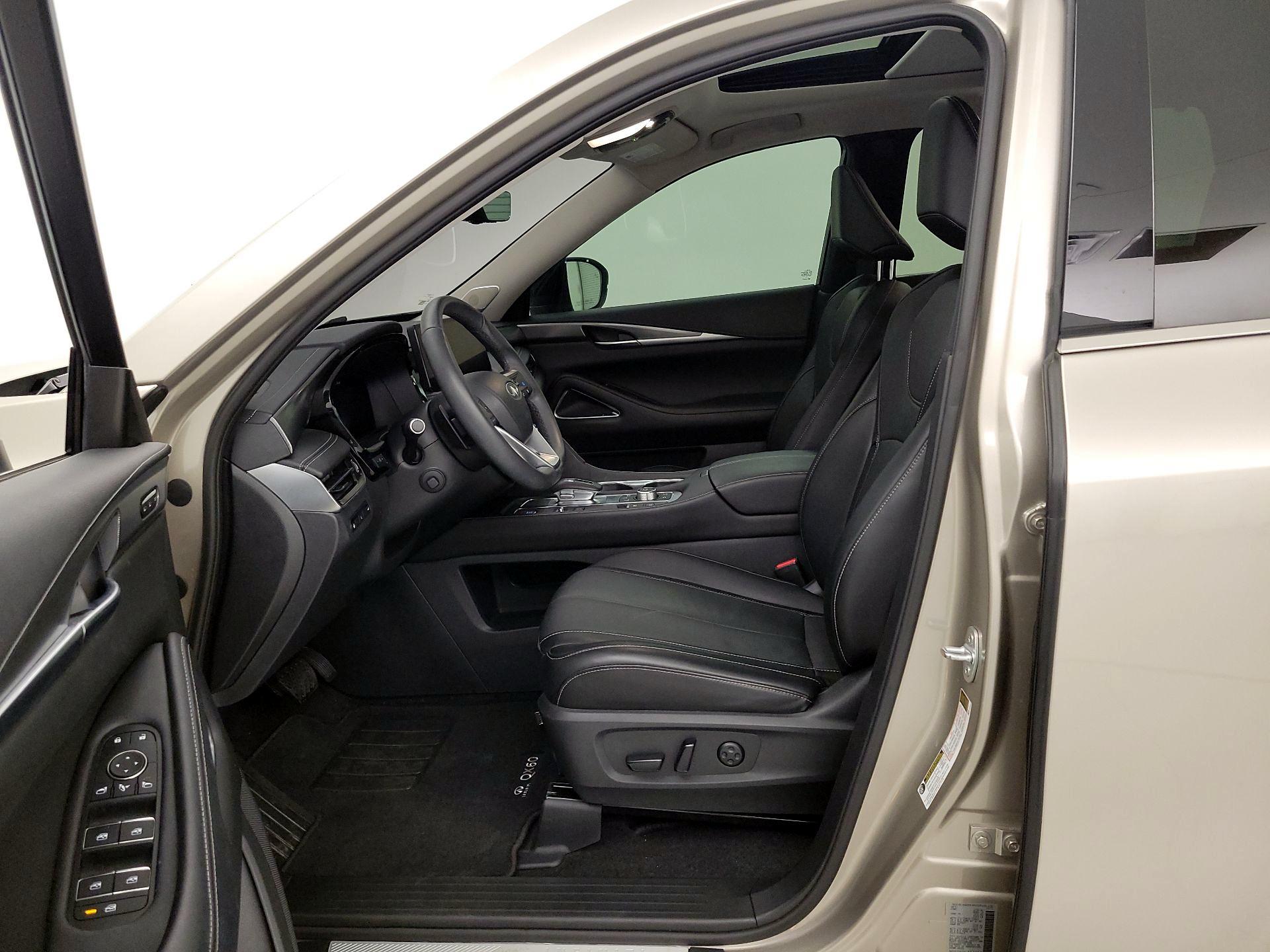 Thumbnail: 2023 INFINITI QX60 - 11