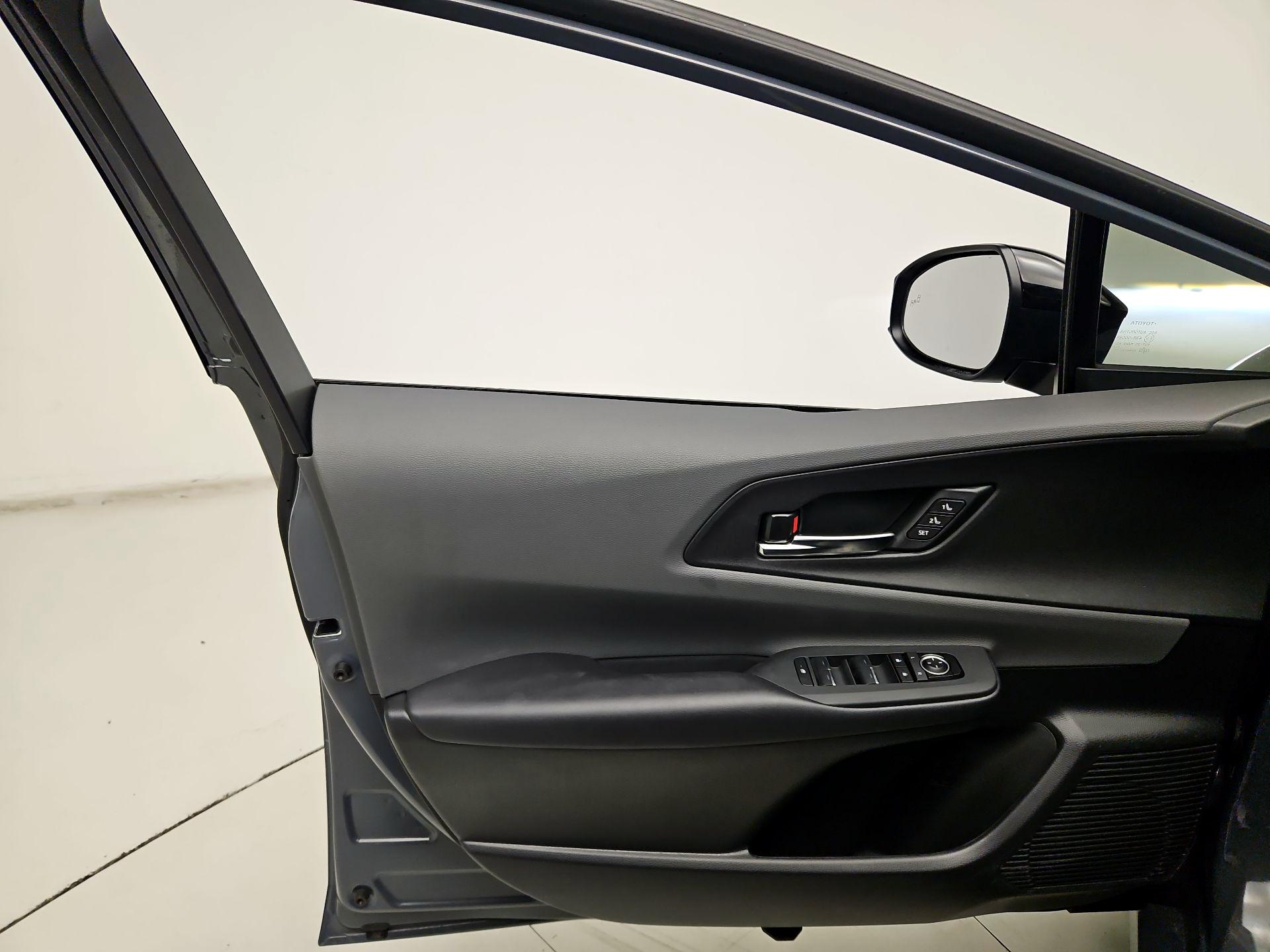 Thumbnail: 2024 Toyota Prius - 12