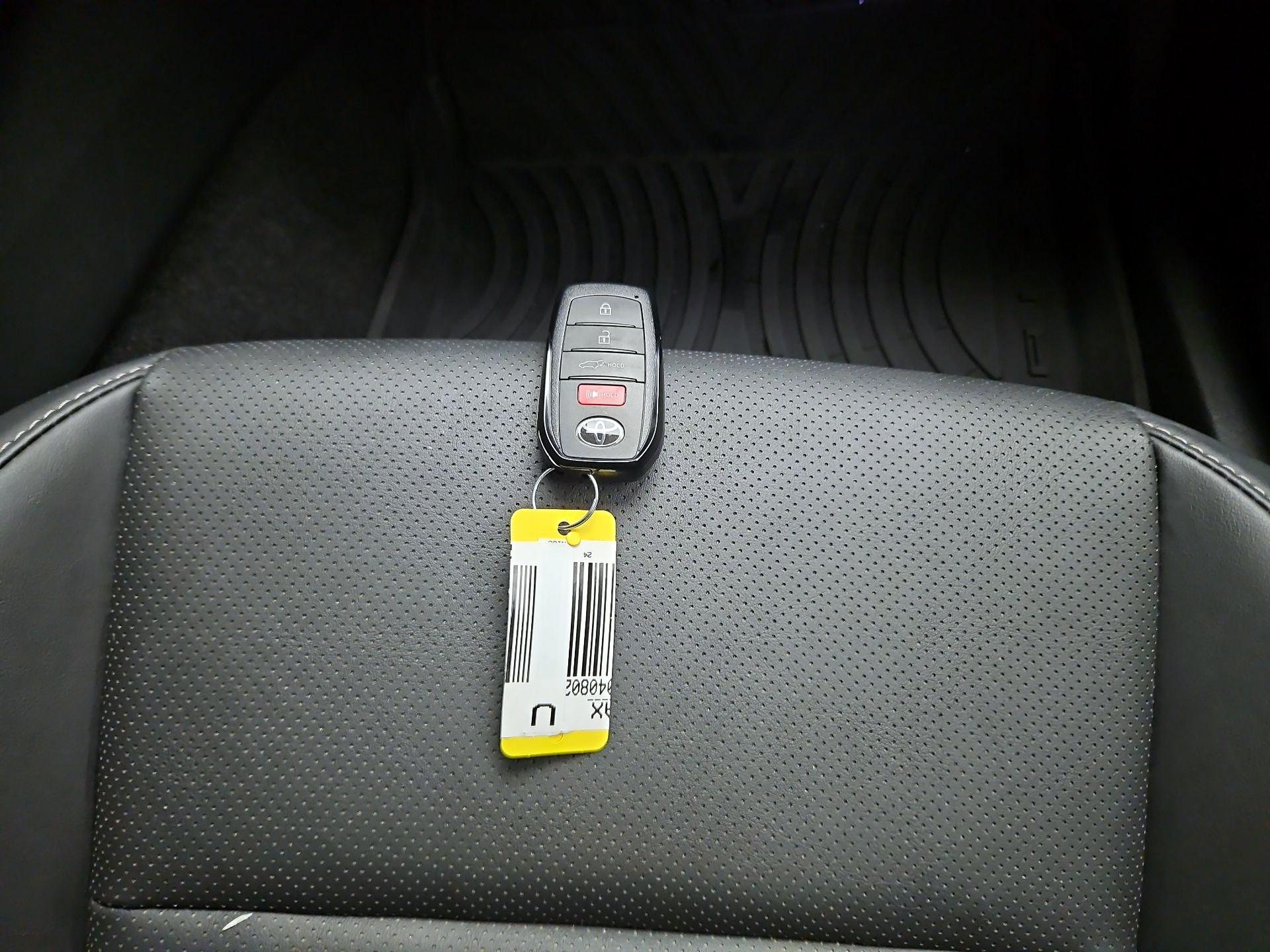 Thumbnail: 2024 Toyota Prius - 20