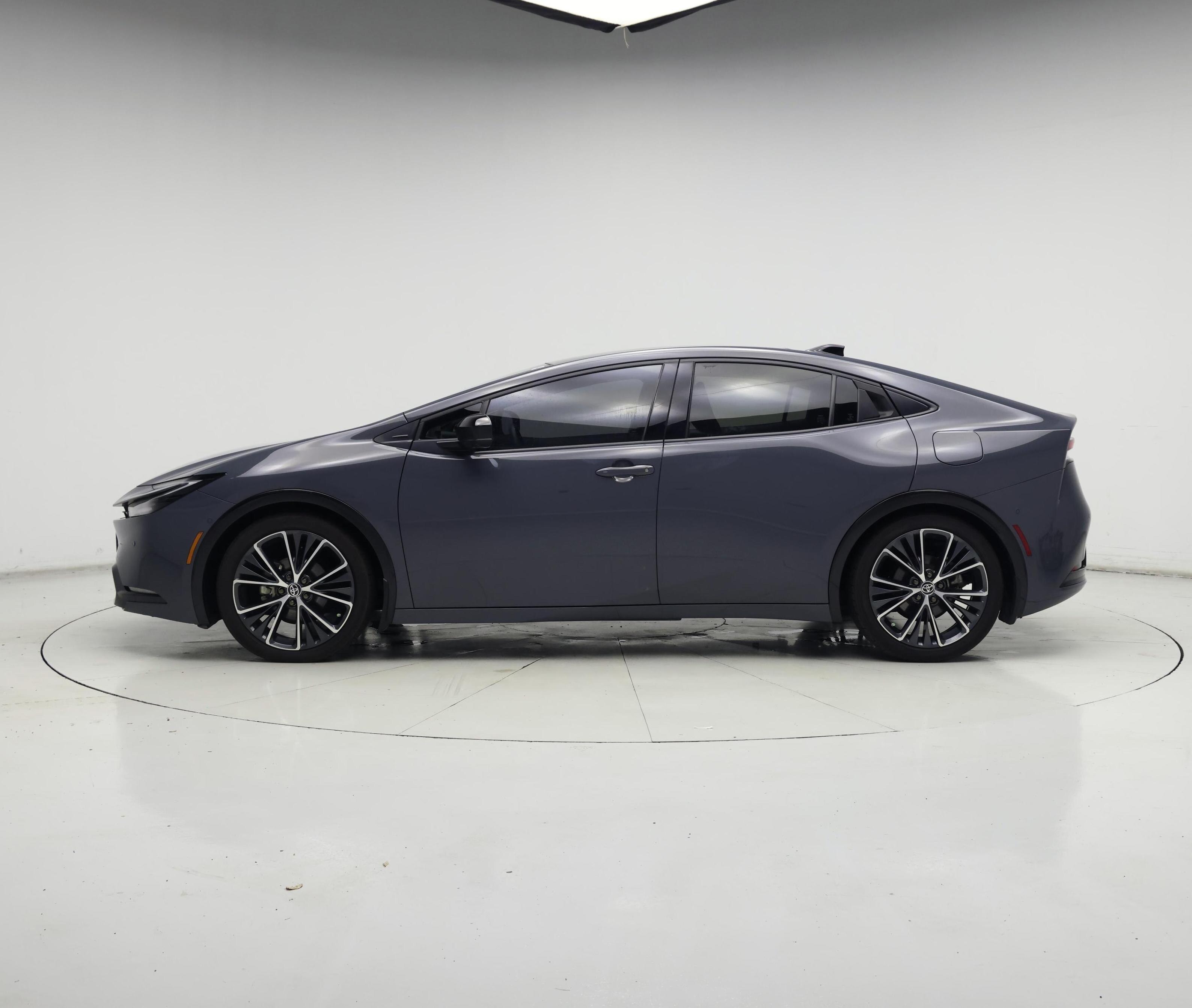 Thumbnail: 2024 Toyota Prius - 3