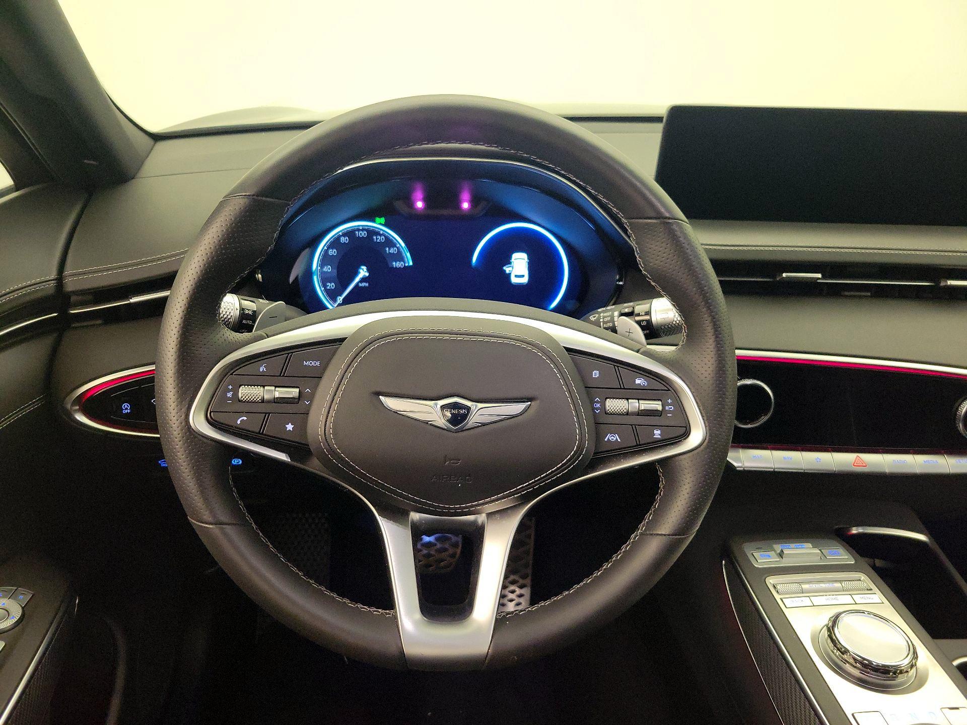 Thumbnail: 2024 Genesis GV70 - 10