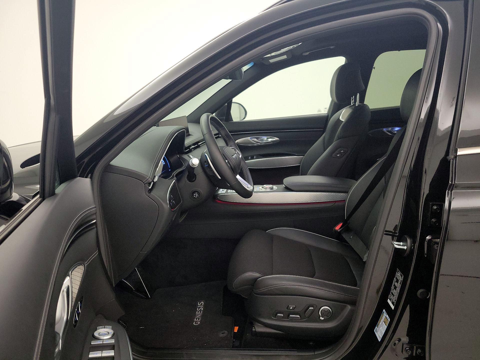 Thumbnail: 2024 Genesis GV70 - 11