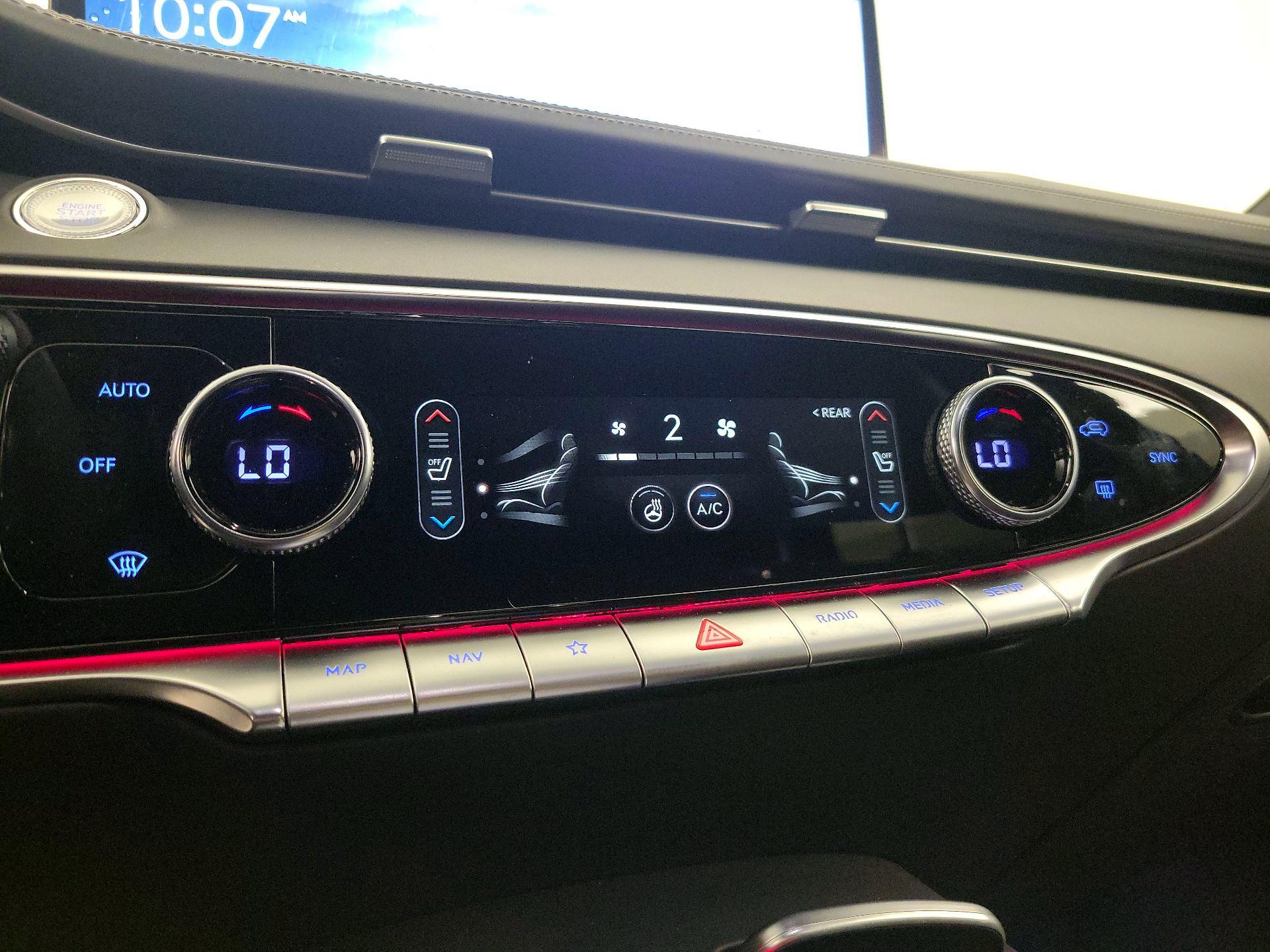 Thumbnail: 2024 Genesis GV70 - 16