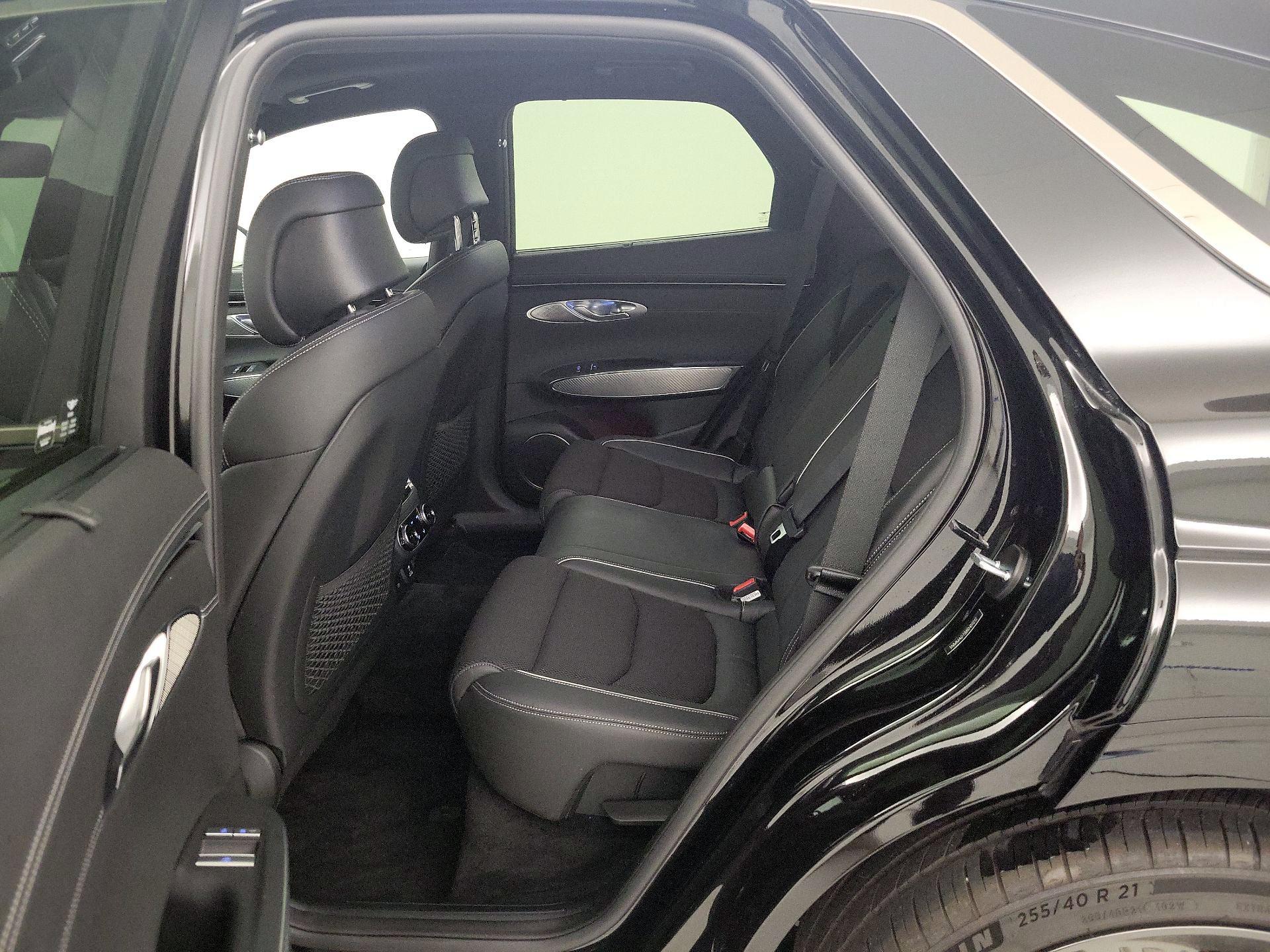 Thumbnail: 2024 Genesis GV70 - 20