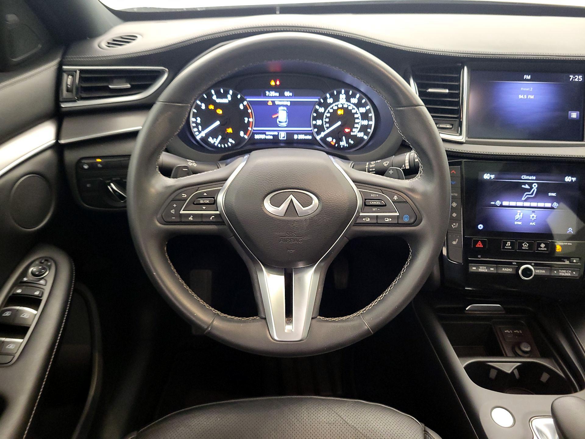 Thumbnail: 2022 INFINITI QX50 - 10