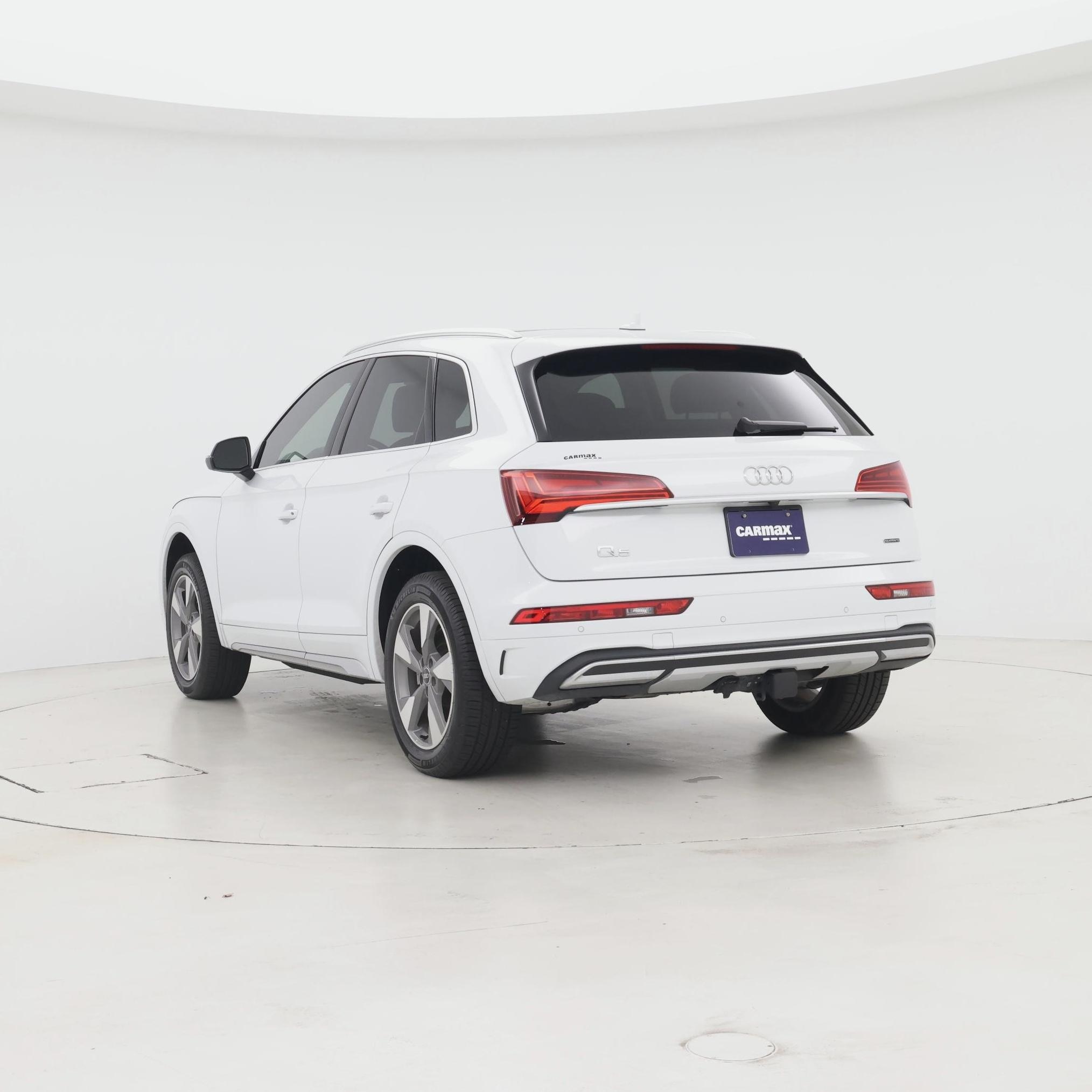 Thumbnail: 2023 Audi Q5 - 2