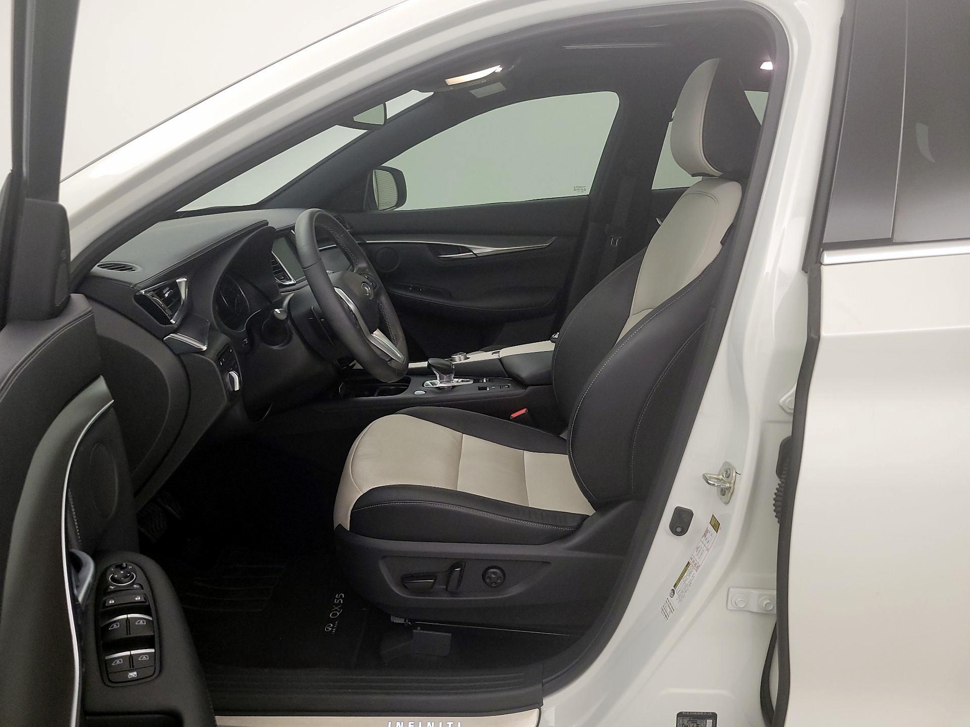 Thumbnail: 2023 INFINITI QX55 - 11